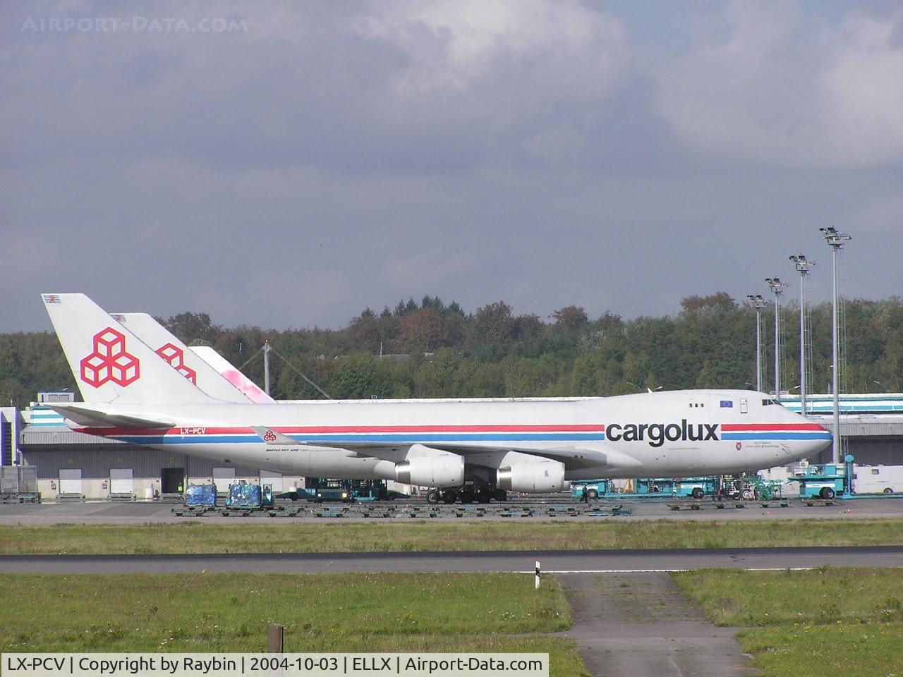 LX-PCV, 1999 Boeing 747-4R7F/SCD C/N 29732, Cargolux
Now flying as 4K-SW008 for Silkway West Airlines