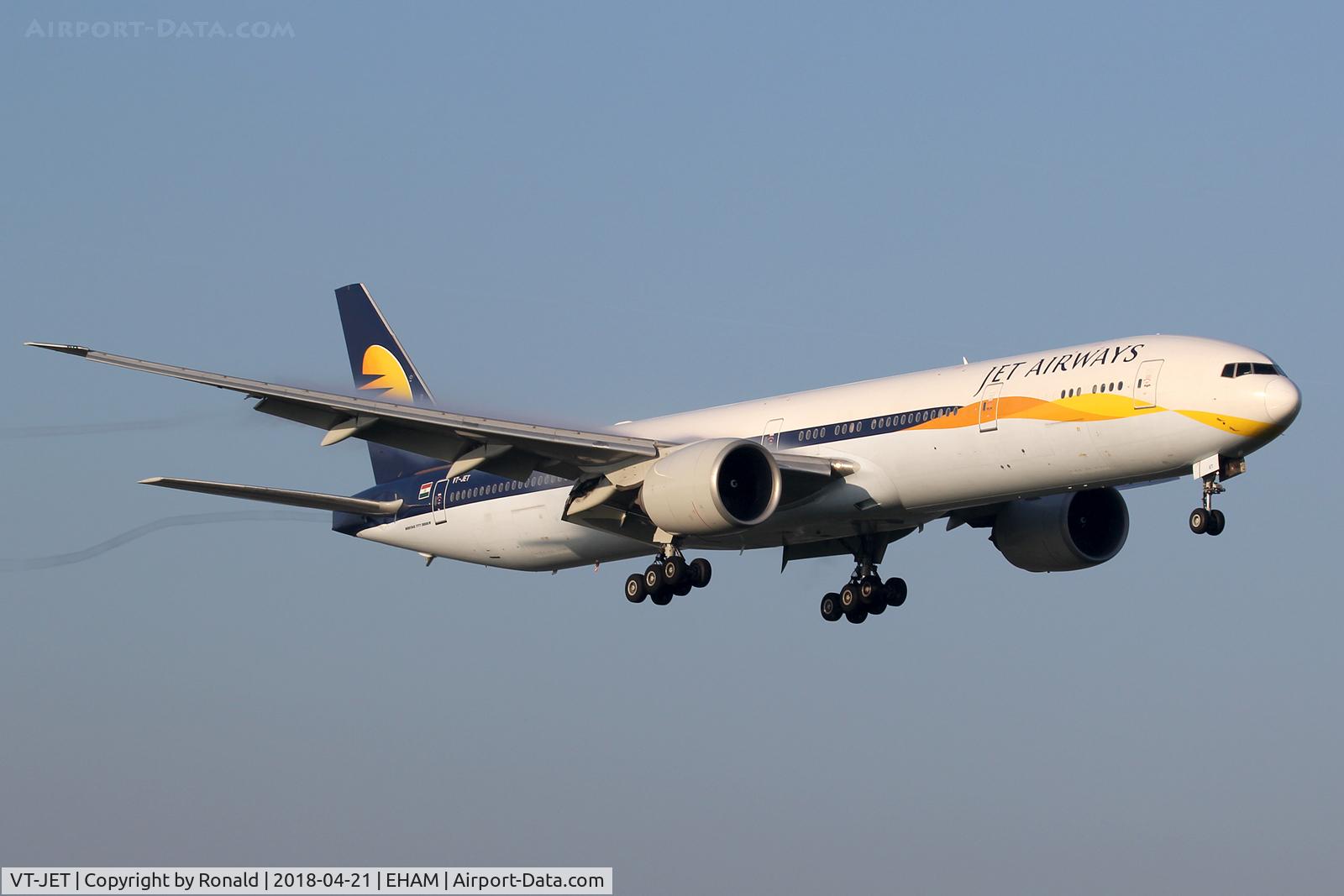 VT-JET, 2007 Boeing 777-35R/ER C/N 35157/627, at spl