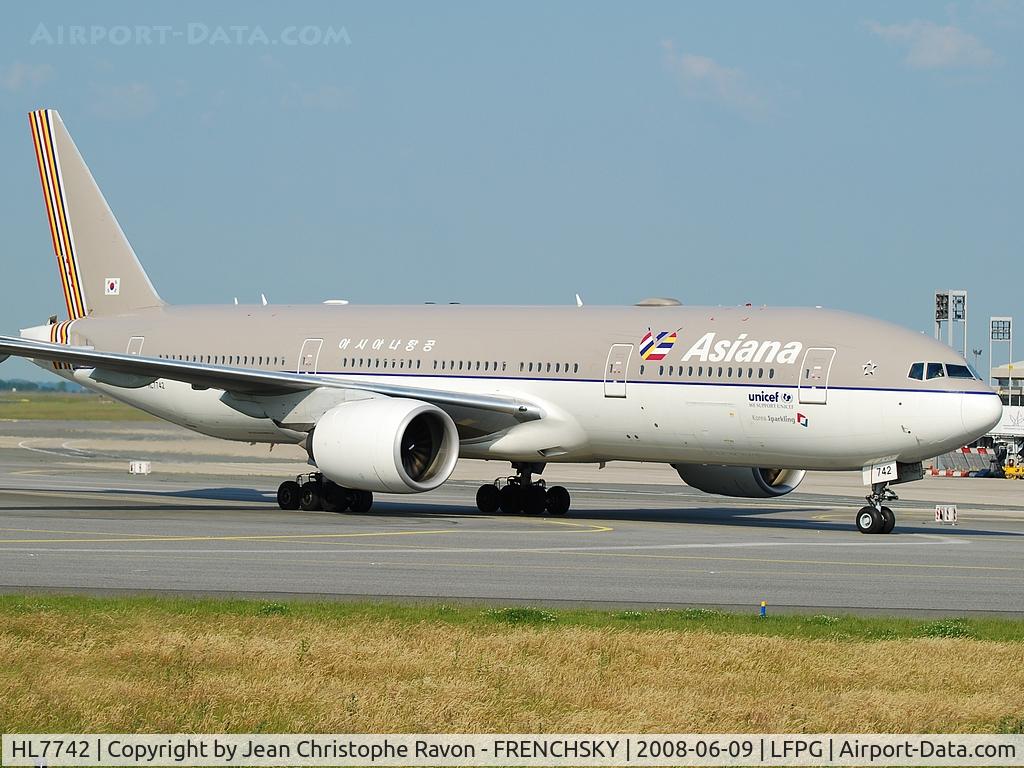 HL7742, 2006 Boeing 777-28E/ER C/N 29171, Asiana, w/o 07/06/2013 SFO touched down short of runway 28L detaching main landing gear and tail section and broke up