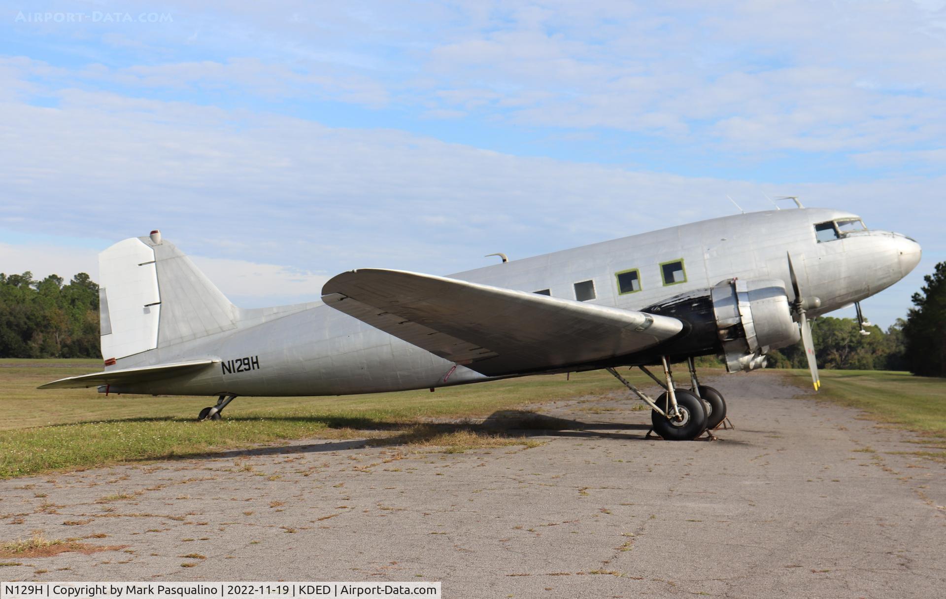 N129H, 1941 Douglas DC-3A C/N 4126, Douglas DC-3A