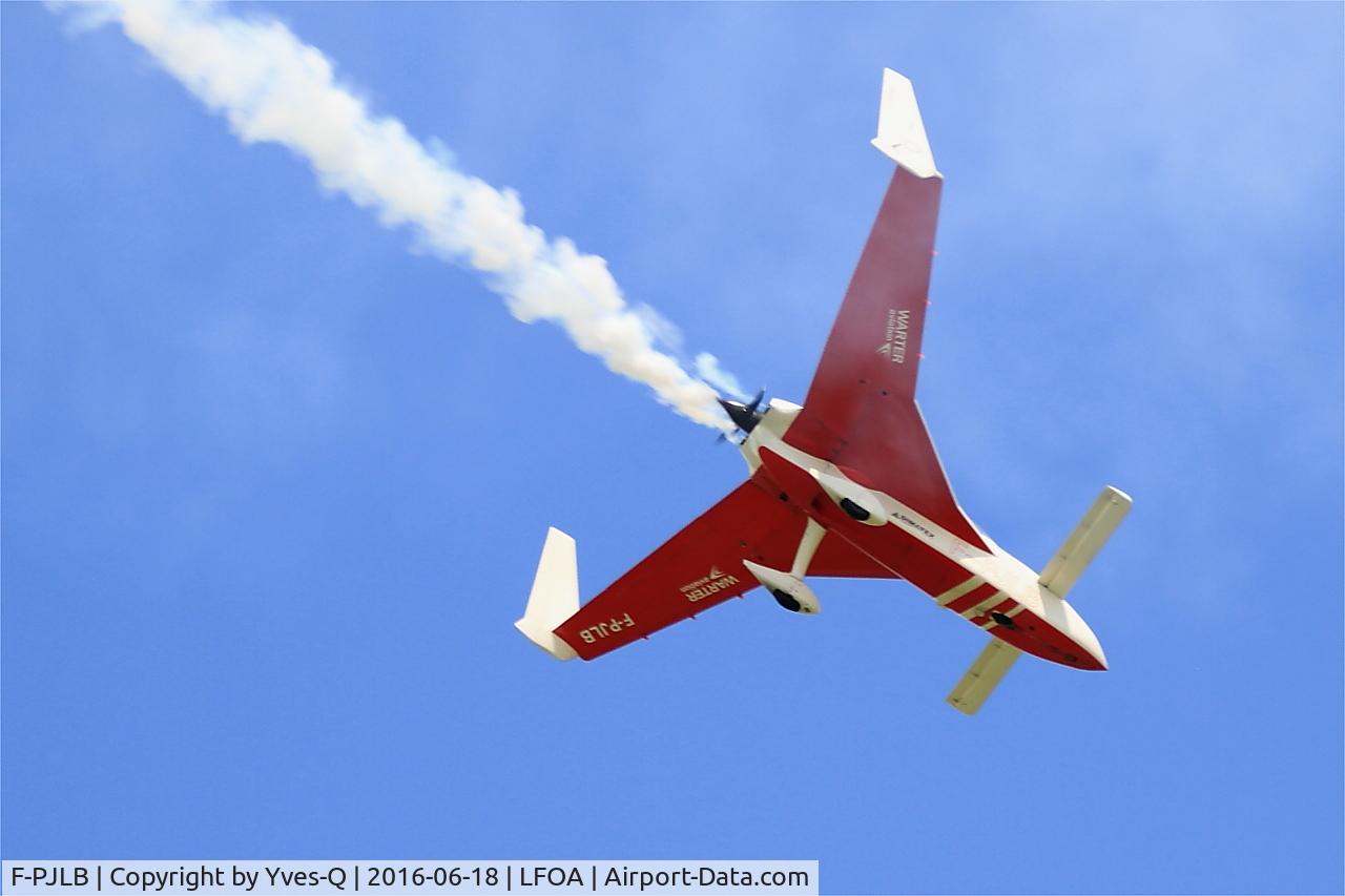 F-PJLB, Rutan Long-EZ C/N 1344, Rutan Long-EZ, Reva aerobatic team, On display, Avord Air Base 702 (LFOA) Open day 2016