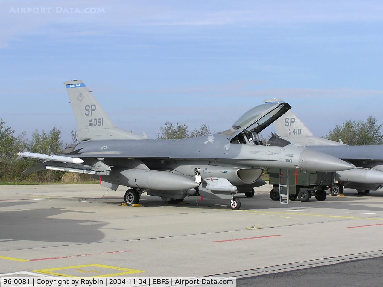 96-0081, 1996 General Dynamics F-16CJ Fighting Falcon C/N CC-203, From Spangdahlem AFB Germany, some 5 miles away from my house