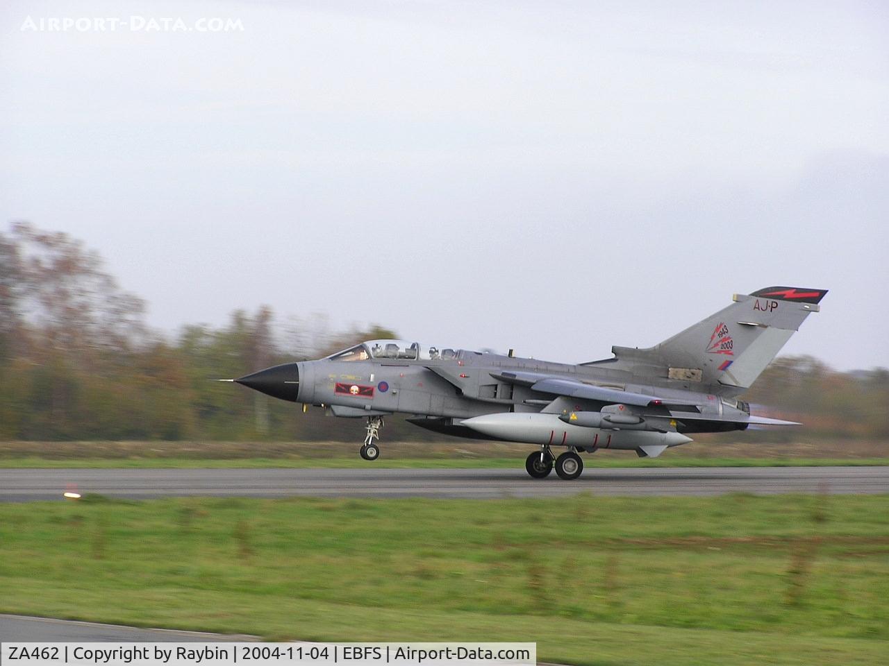 ZA462, 1983 Panavia Tornado GR.4 C/N 271/BS092/3128, Full afterburner