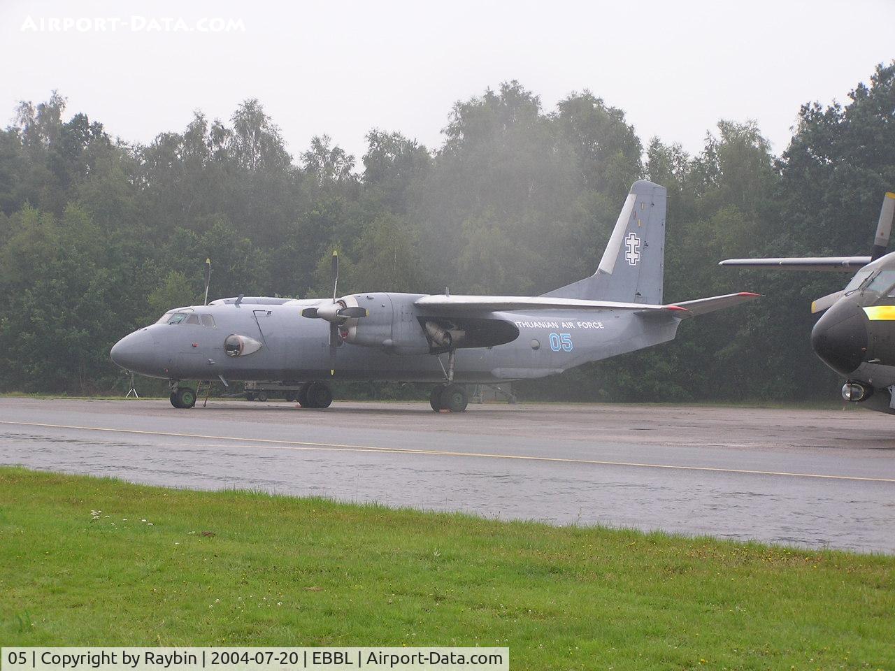 05, Antonov An-26B C/N 97311203, Rainy spottersday at KB
