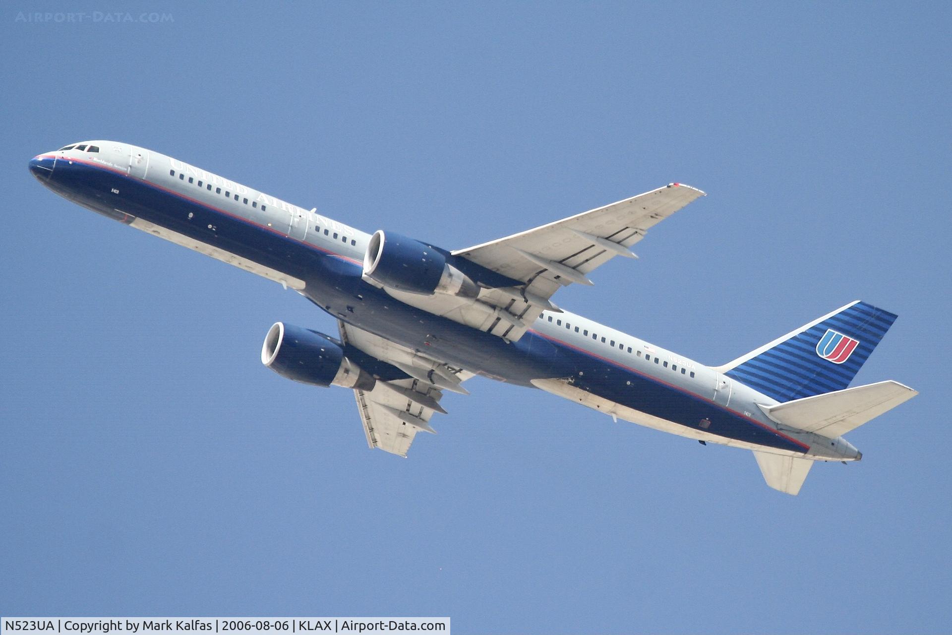 N523UA, 1990 Boeing 757-222 C/N 24932, United Boeing 757-222, N523UA departing 25R LAX