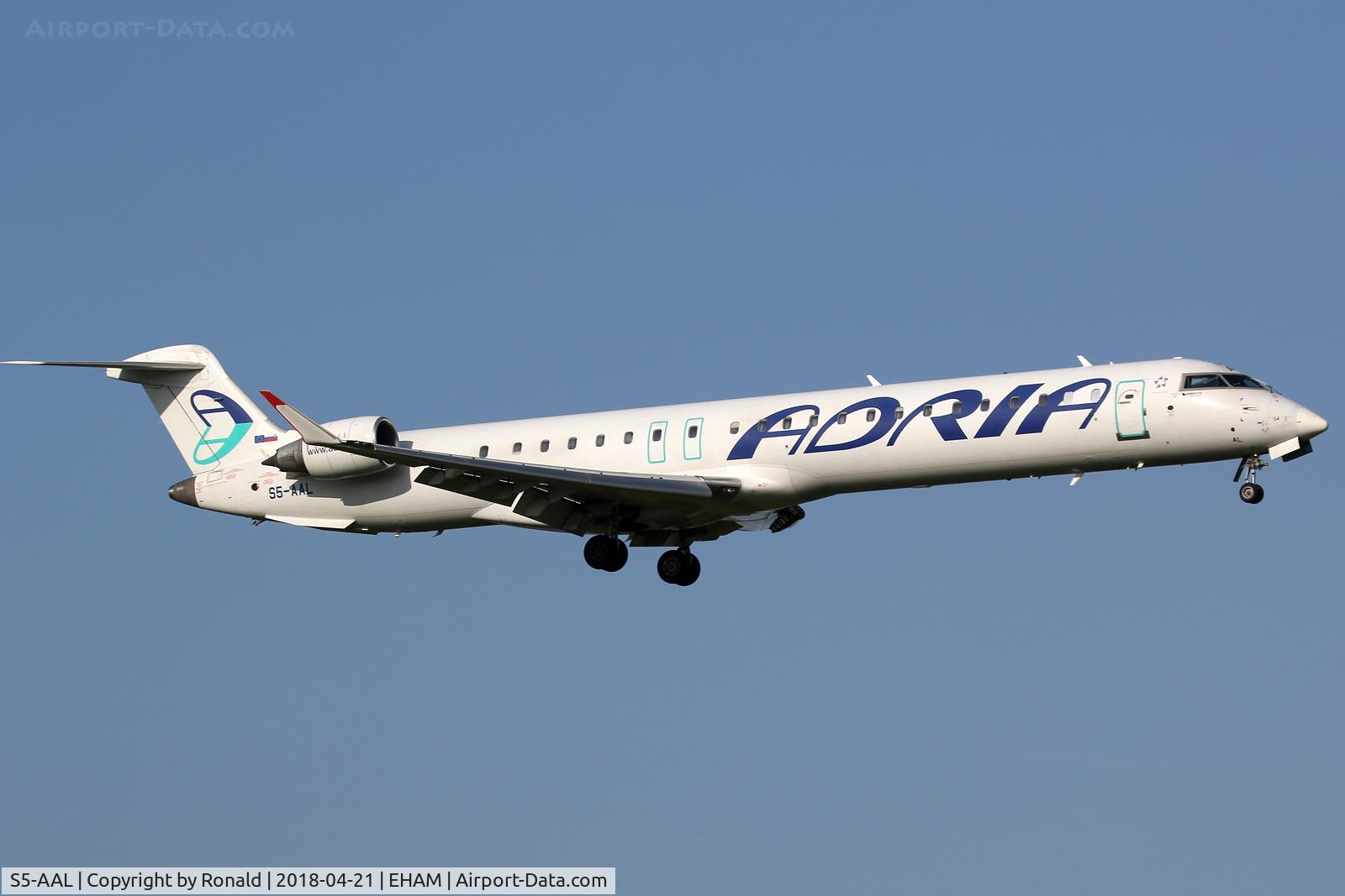 S5-AAL, 2007 Bombardier CRJ-900LR (CL-600-2D24) C/N 15129, at spl