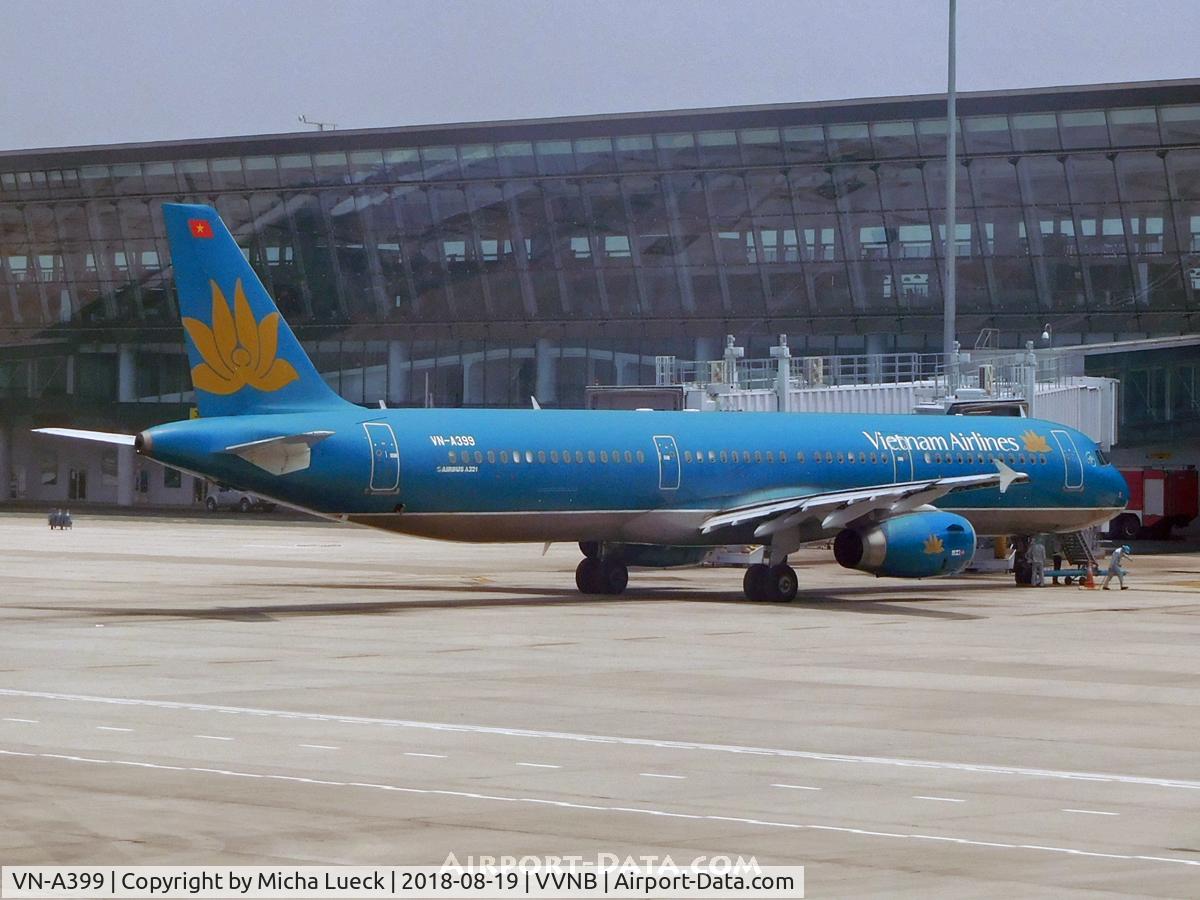 VN-A399, 2013 Airbus A321-231 C/N 5438, At Noi Bai