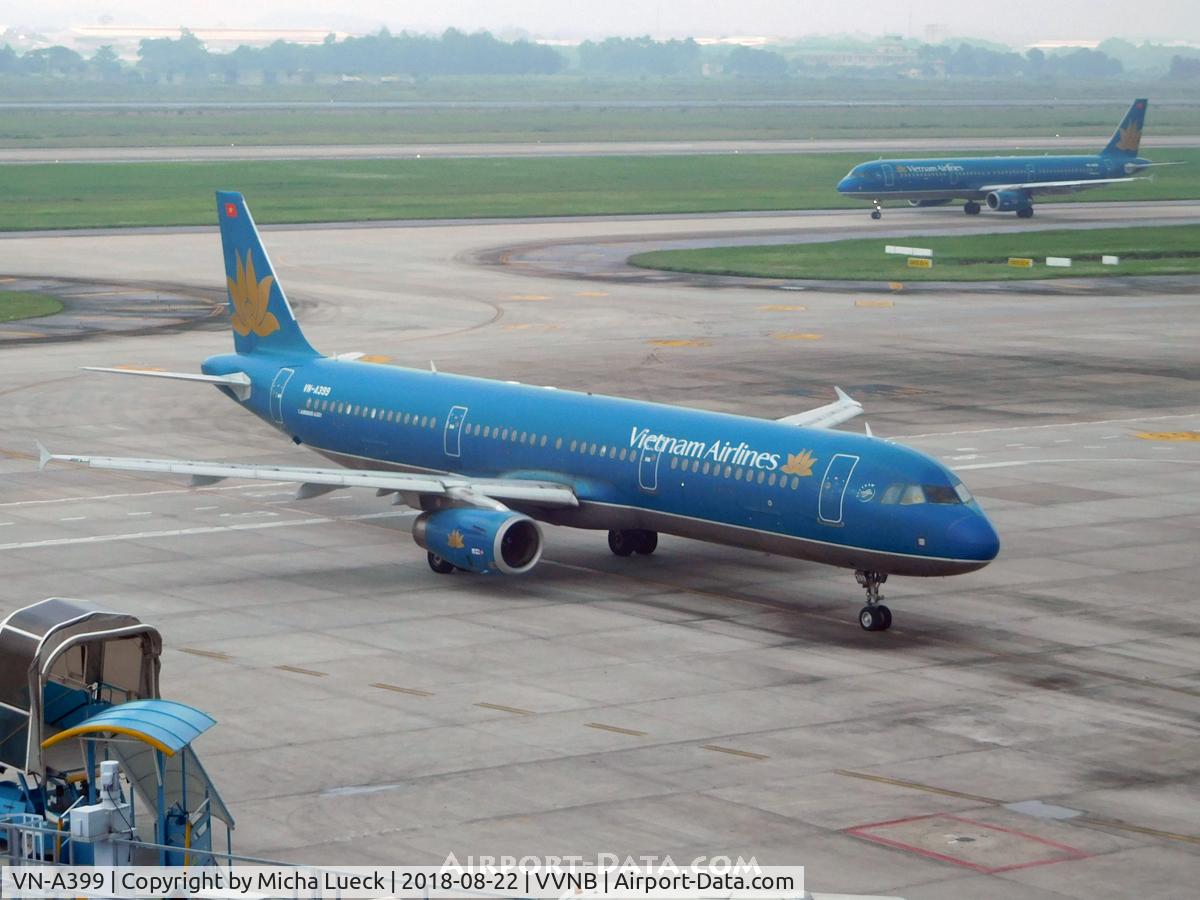 VN-A399, 2013 Airbus A321-231 C/N 5438, At Noi Bai