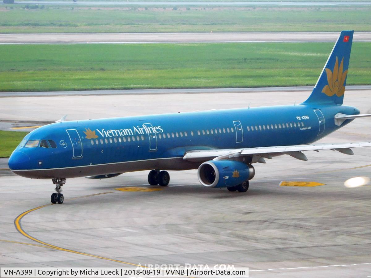 VN-A399, 2013 Airbus A321-231 C/N 5438, At Noi Bai