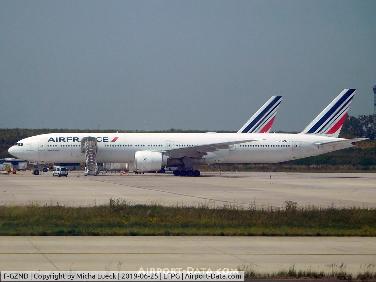 F-GZND, 2009 Boeing 777-328/ER C/N 35543, At Charles de Gaulle