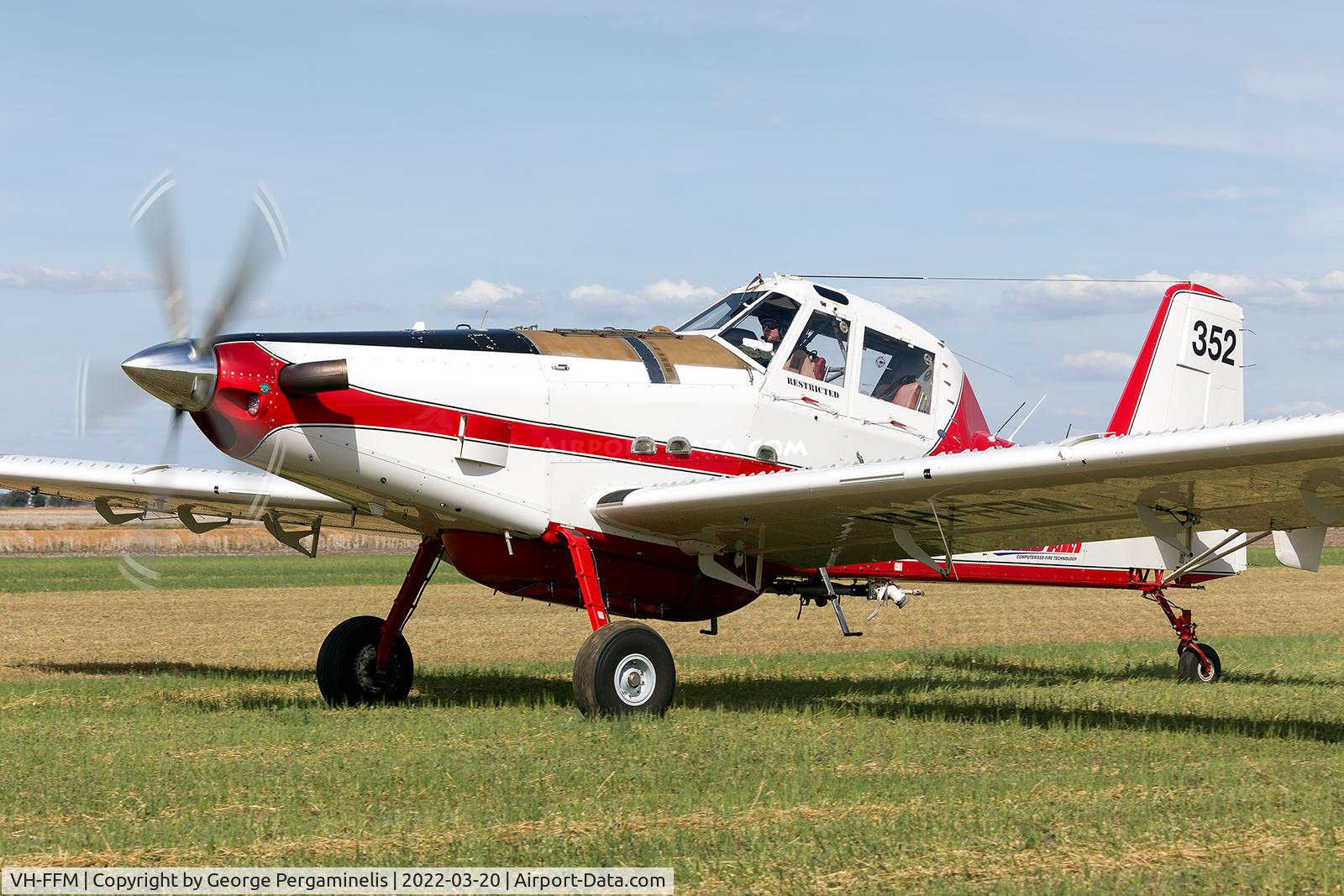 VH-FFM, 1999 Air Tractor AT-802 C/N 802-0073, Performing aircraft at the Serpentine Air Race Centennial Celebration Airshow.
