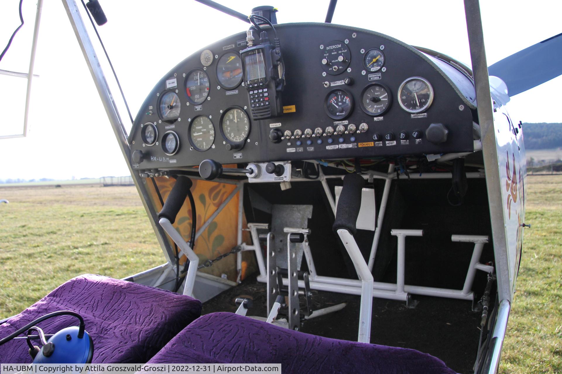 HA-UBM, 2004 Apollo Fox C/N 270904, Tótvázsony-Kövesgyürpuszta Airport, Hungary