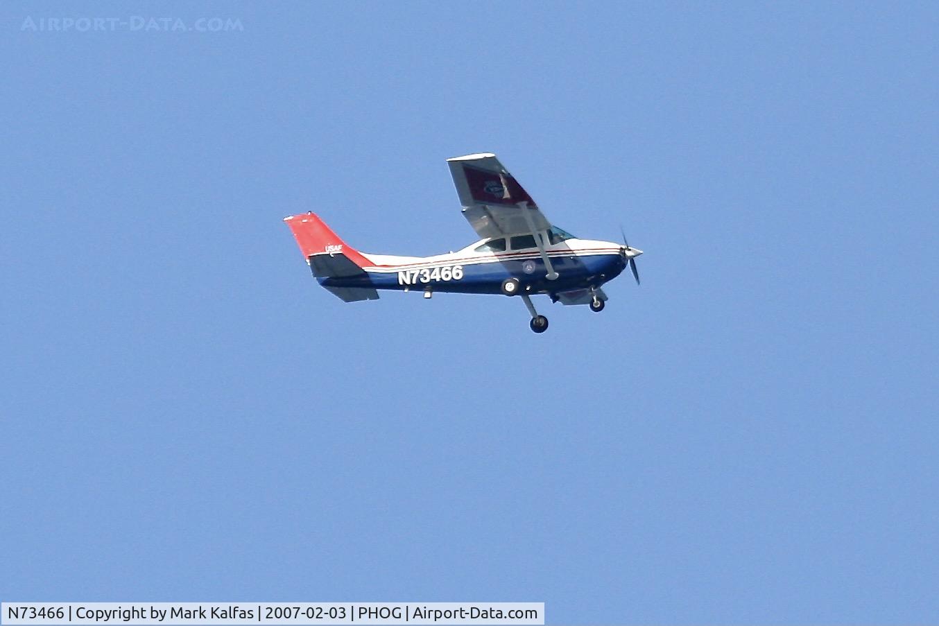 N73466, 1981 Cessna 182R Skylane C/N 18268113, Civil Air Patrol Cessna 182R, N73466 over Maalaea Bay, inbound to Kahului Airport