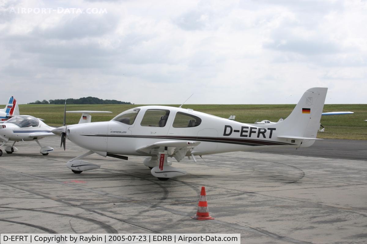 D-EFRT, 2001 Cirrus SR20 C/N 1141, static display