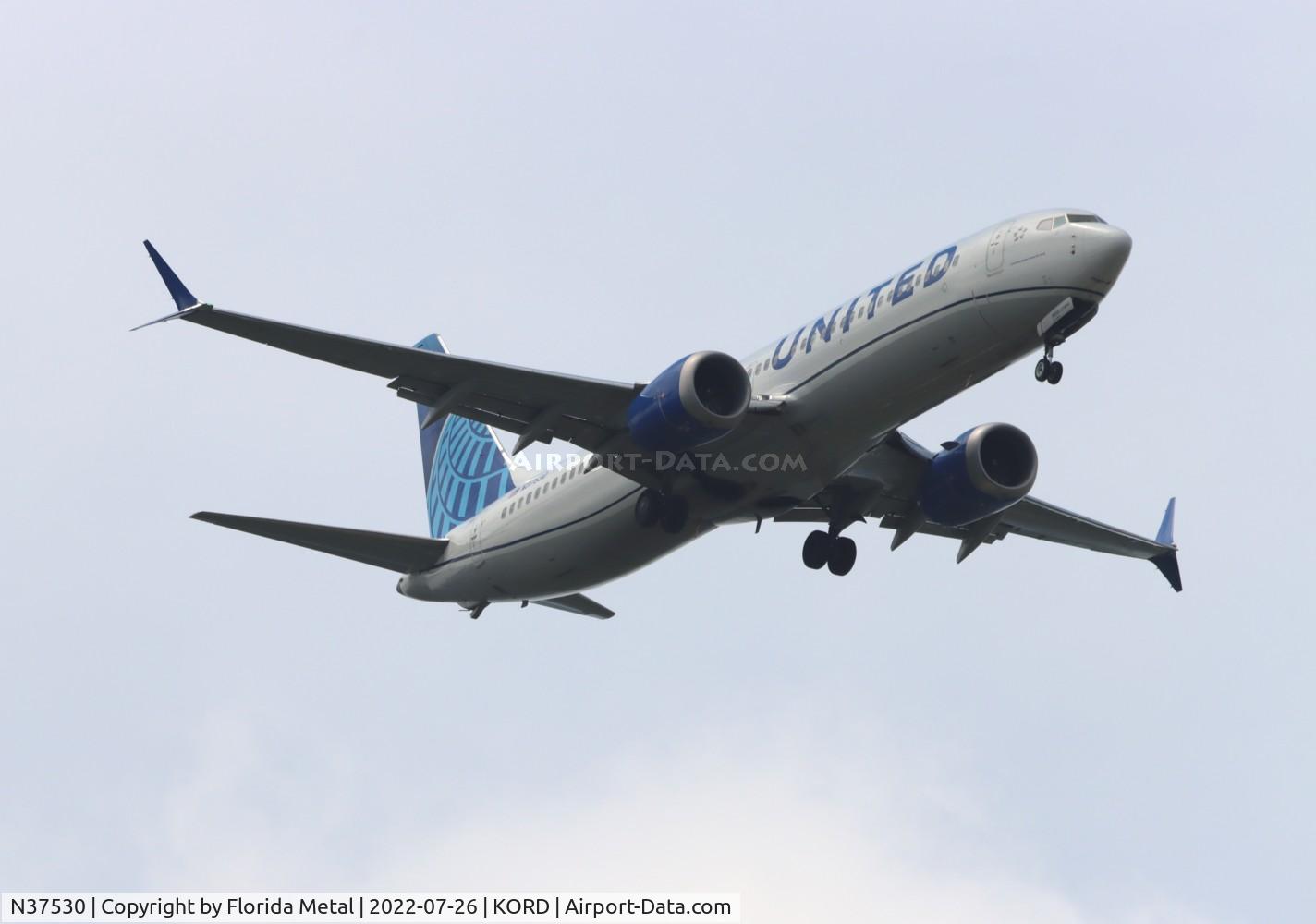 N37530, 2021 Boeing 737-9 MAX C/N 43465/7818, ORD 2022