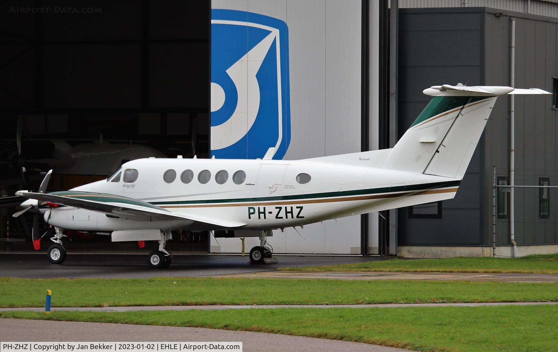 PH-ZHZ, 1978 Beech 200 King Air C/N BB-402, Lelystad Airport