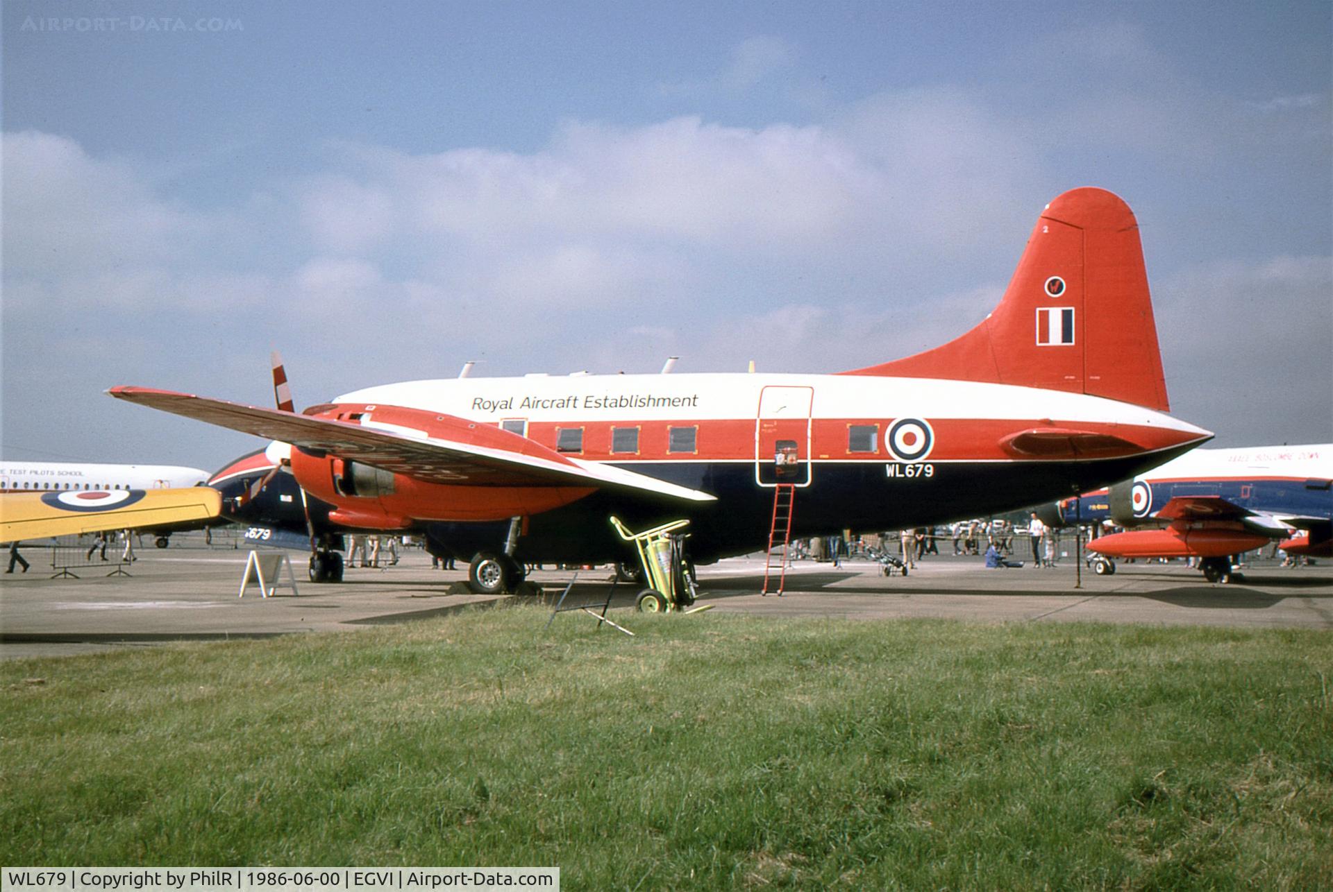 WL679, 1953 Vickers Varsity T.1 C/N Not found WL679, WL679 1953 Vickers Varsity T1 RAE IAT 06.86