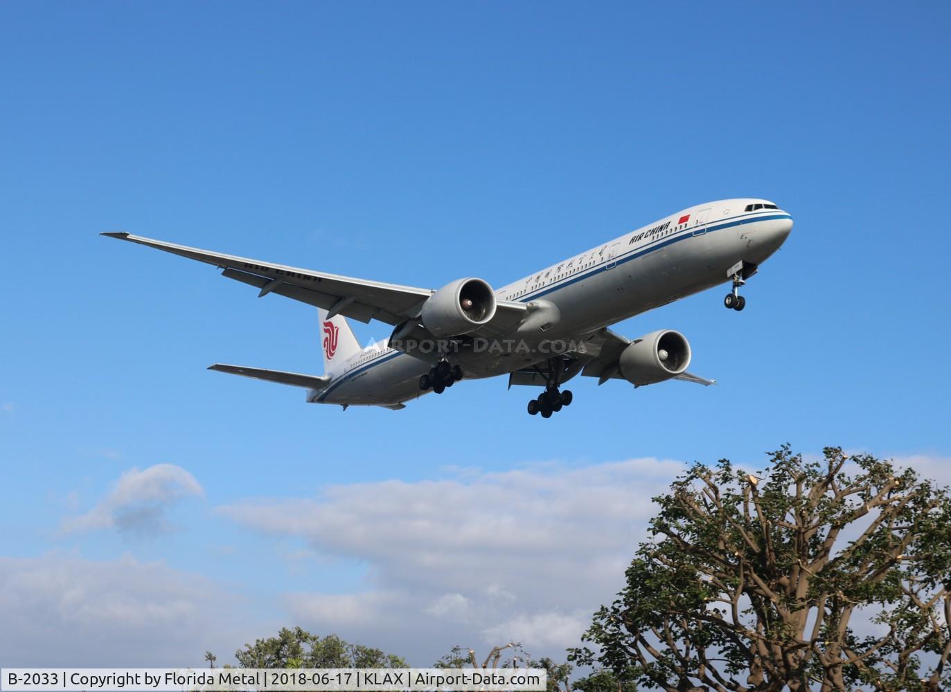 B-2033, 2012 Boeing 777-39L/ER C/N 38673, Air China 777-300 zx