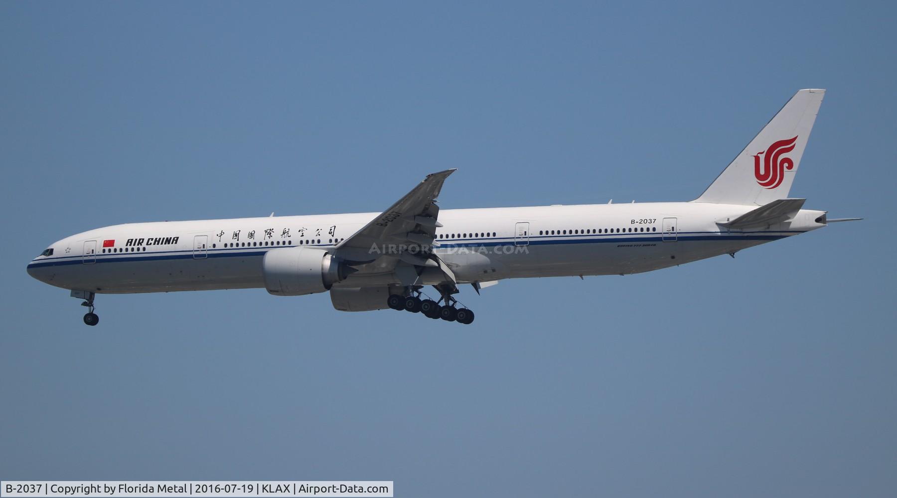 B-2037, 2013 Boeing 777-39L/ER C/N 38677, Air China 777-300 zx