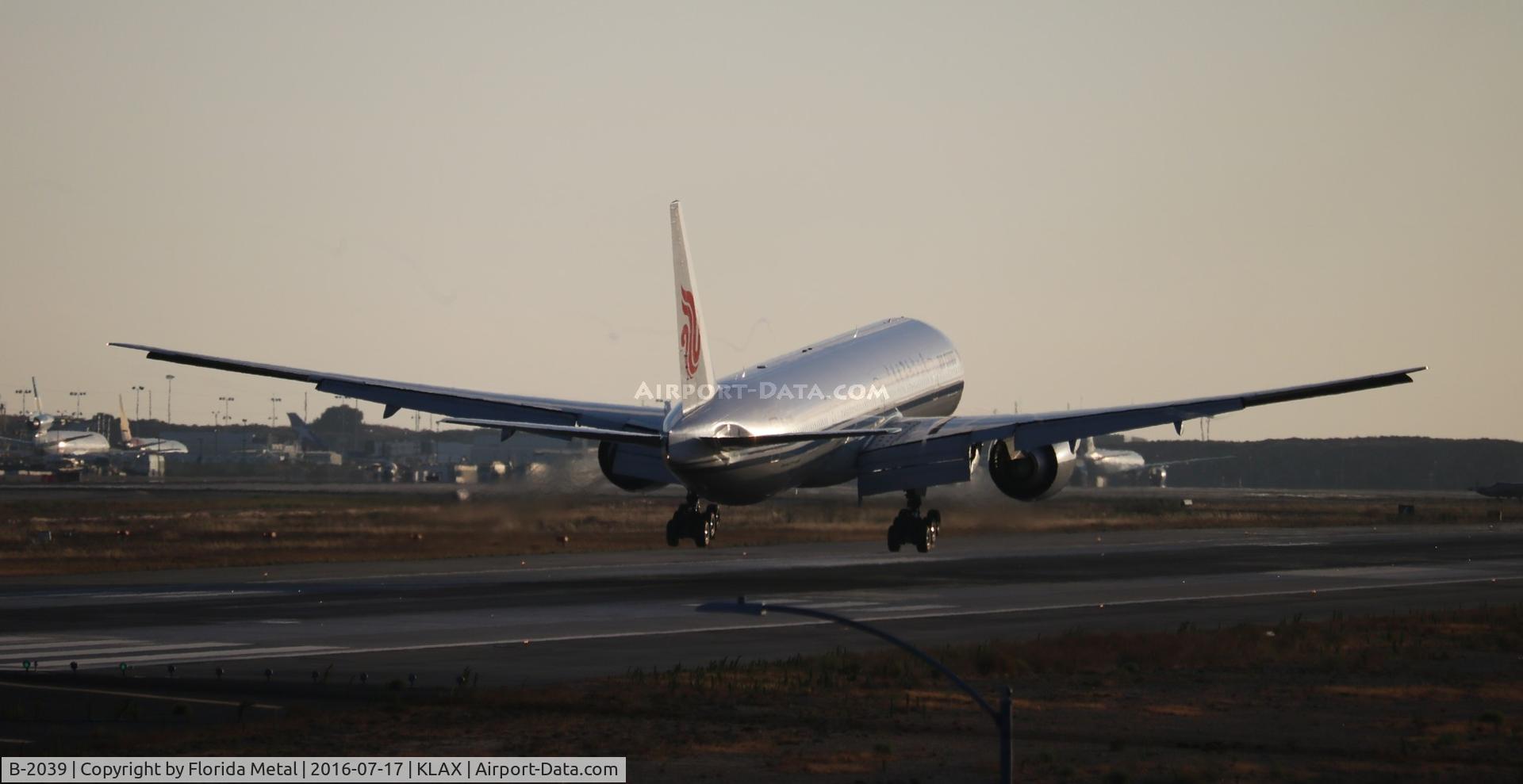 B-2039, 2013 Boeing 777-39L/ER C/N 38679, Air China 777-300 zx