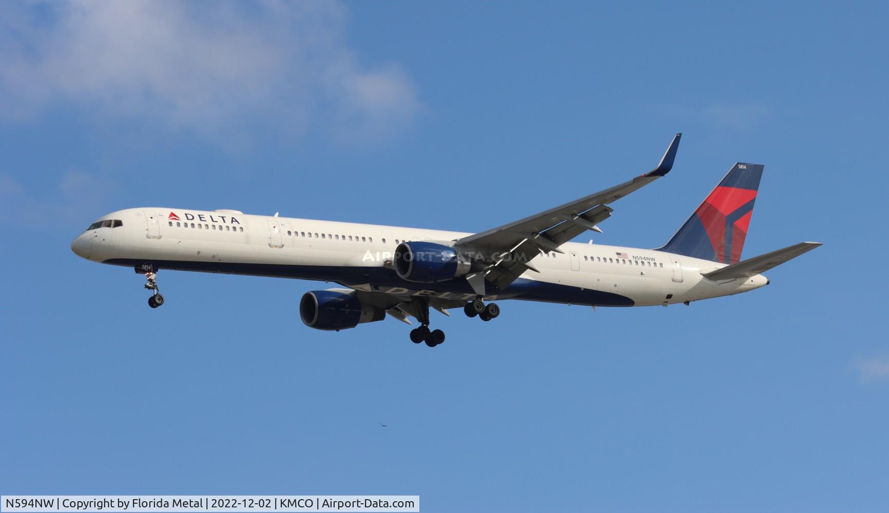 N594NW, 2003 Boeing 757-351 C/N 32994, MCO 2022