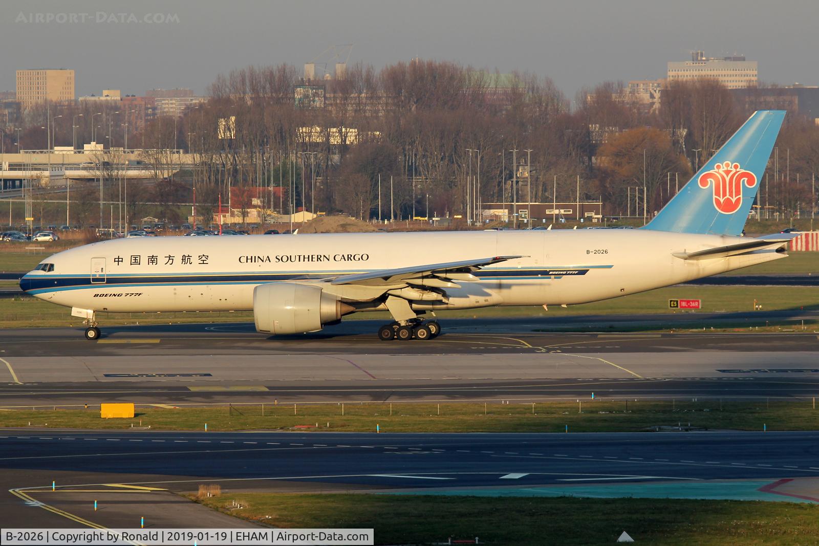 B-2026, 2015 Boeing 777-F1B C/N 41635, at spl