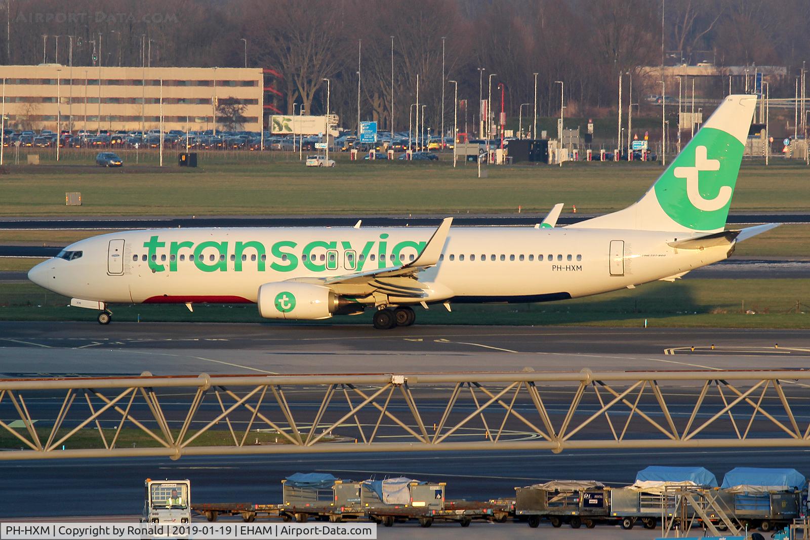 PH-HXM, 2018 Boeing 737-8K2 C/N 62165, at spl