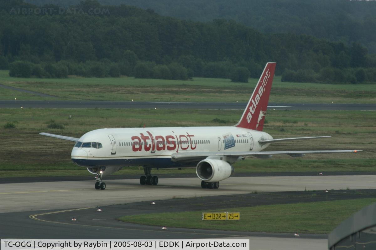TC-OGG, 1988 Boeing 757-2G5 C/N 23983, scrapped 2010