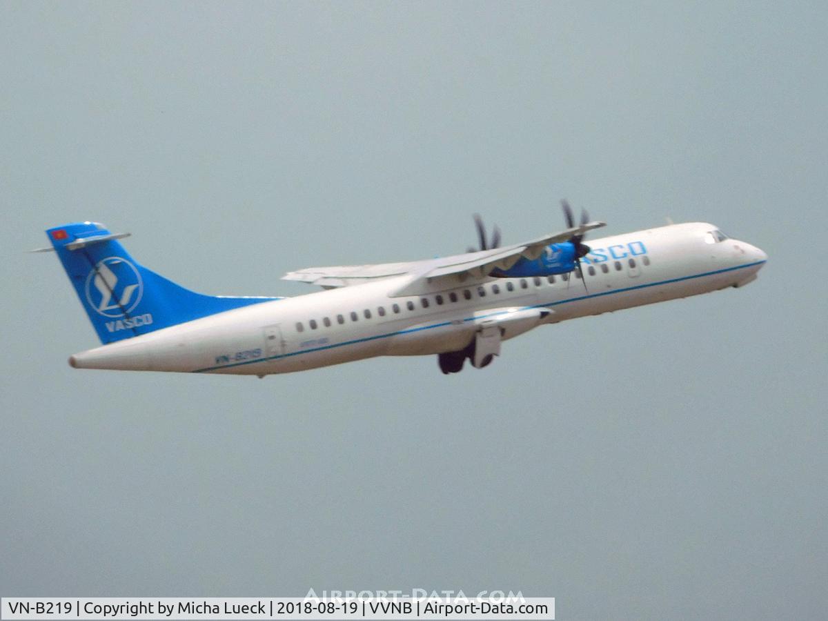 VN-B219, 2009 ATR 72-212A C/N 886, At Noi Bai