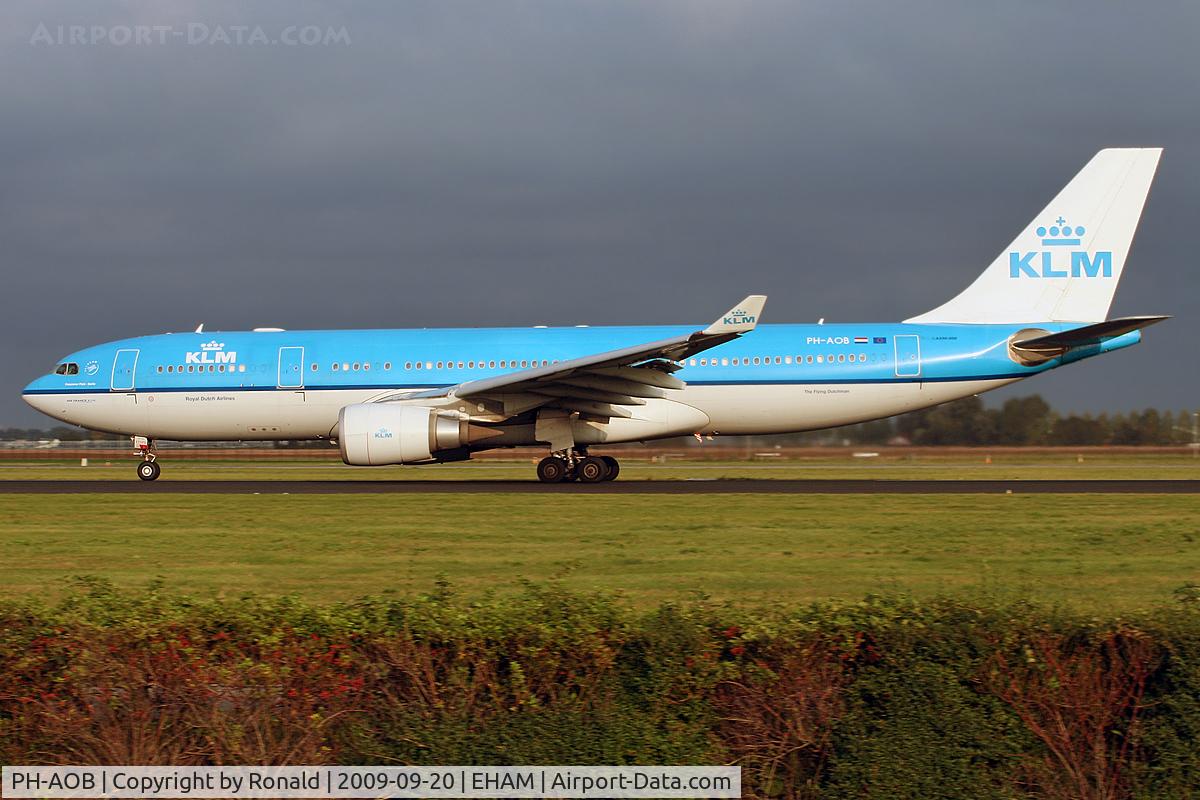 PH-AOB, 2005 Airbus A330-203 C/N 686, at spl