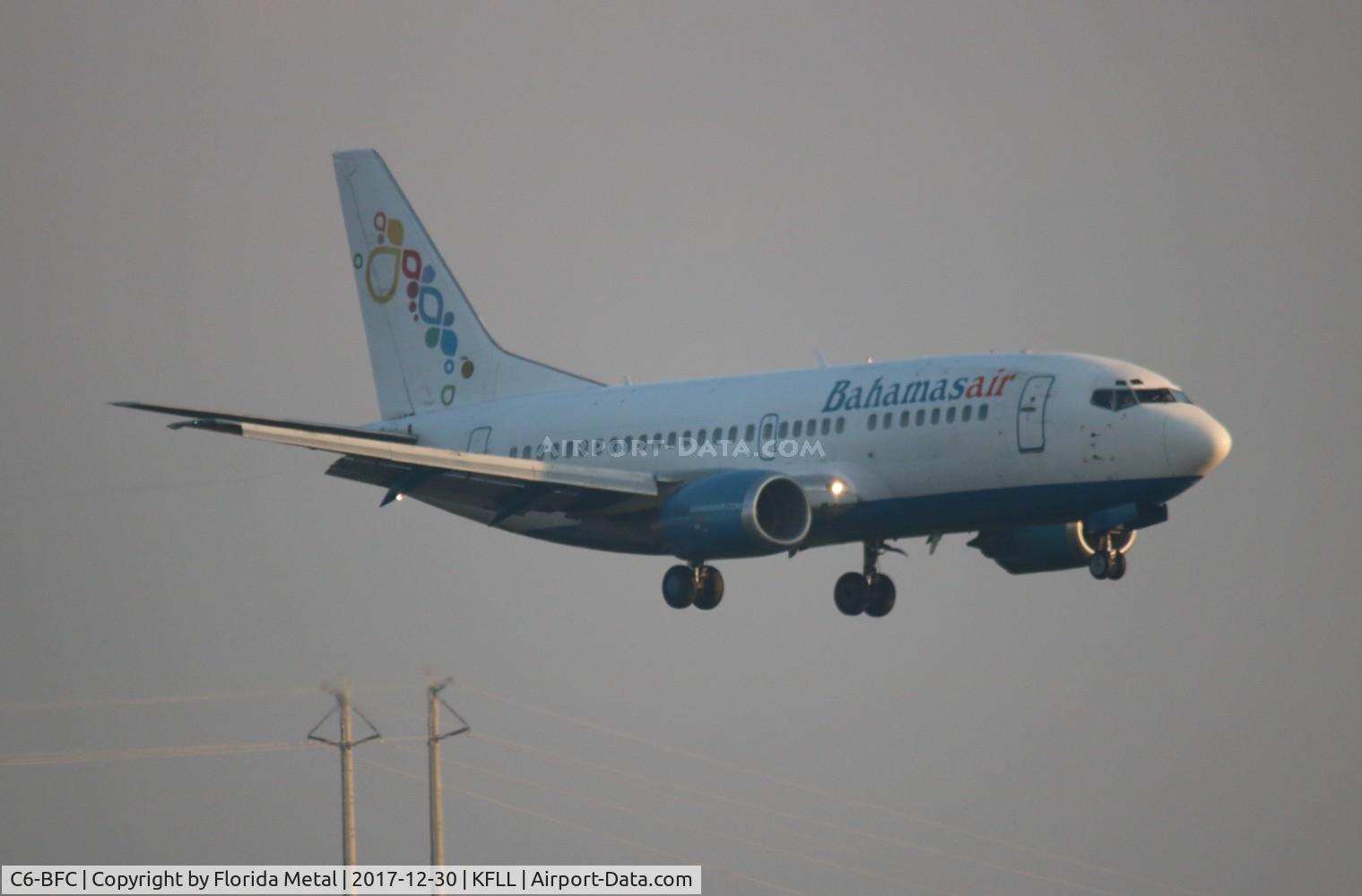 C6-BFC, 1997 Boeing 737-505 C/N 27631, FLL 2017