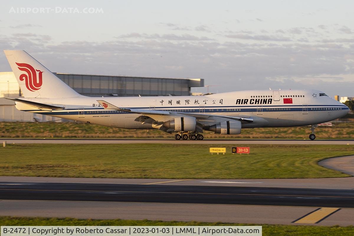 B-2472, 2000 Boeing 747-4J6 C/N 30158, Runway 31