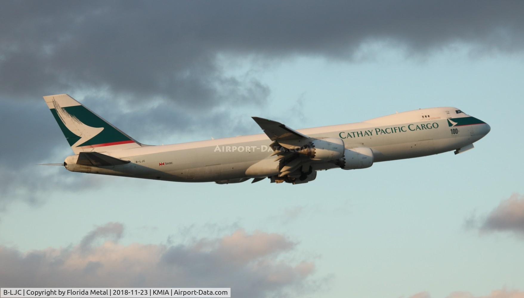 B-LJC, 2011 Boeing 747-867F/SCD C/N 39240, Cathay Cargo 747-8F zx