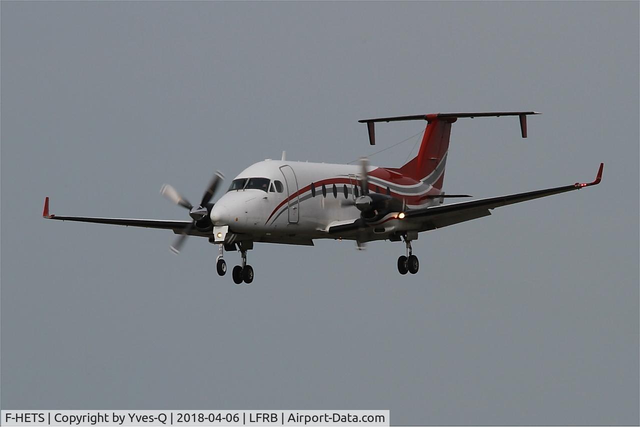 F-HETS, 1999 Raytheon 1900D C/N UE-360, Raytheon Aircraft Company 1900D, Short approach rwy 25L, Brest-Bretagne Airport (LFRB-BES)