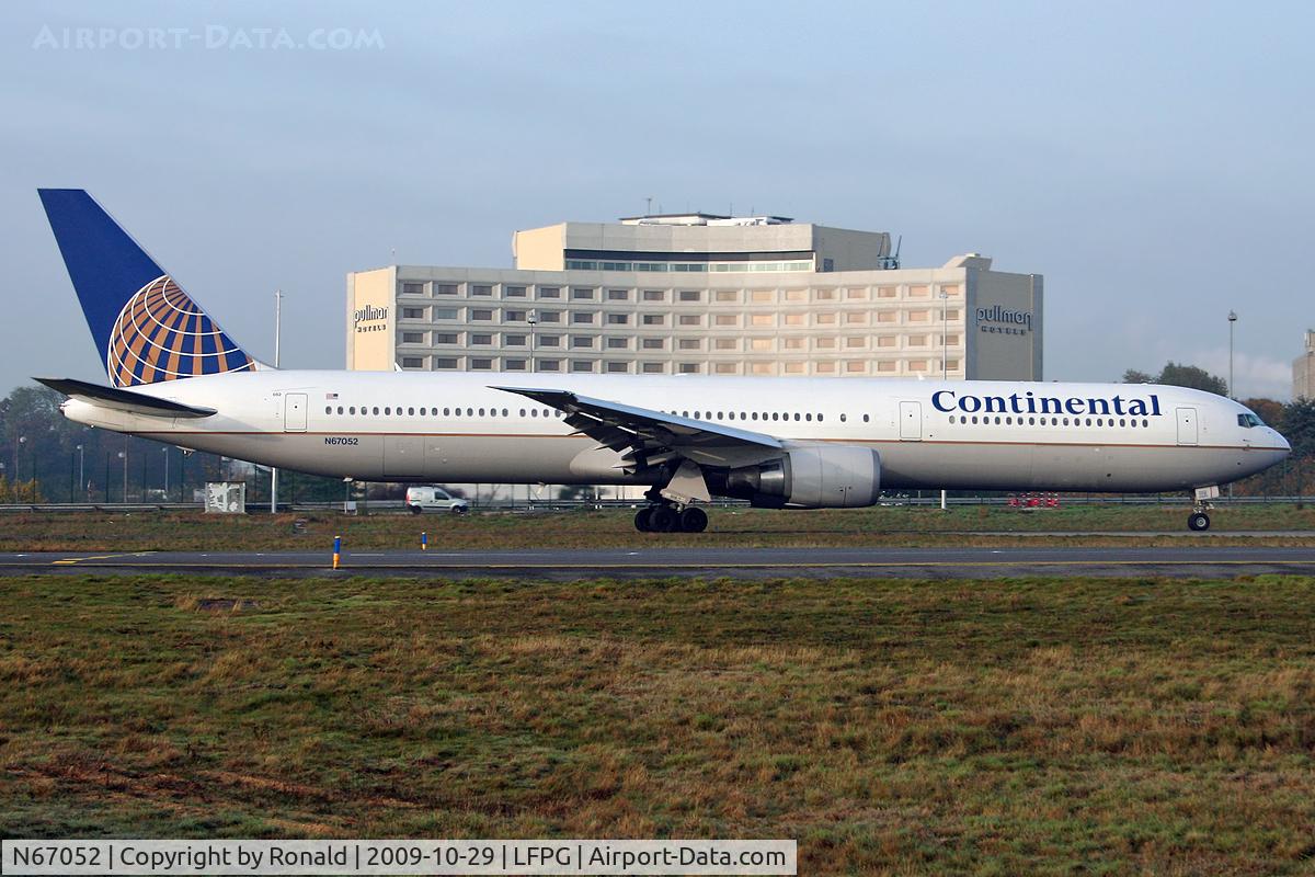 N67052, 2000 Boeing 767-424/ER C/N 29447, at cdg