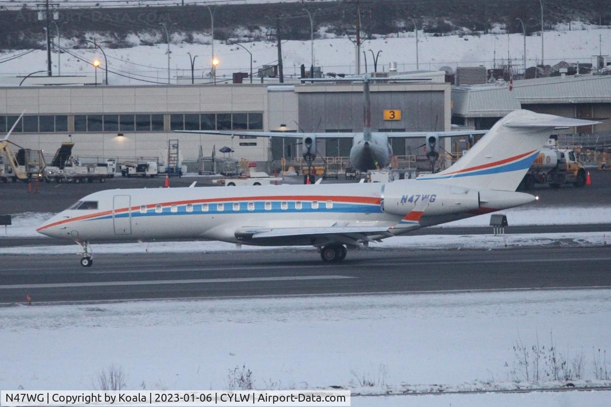 N47WG, 1999 Bombardier BD-700-1A10 Global Express C/N 9033, Arrival from Sugar Land.