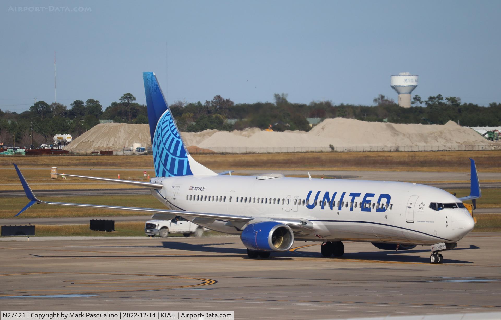 N27421, 2008 Boeing 737-924/ER C/N 37094, Boeing 737-924/ER