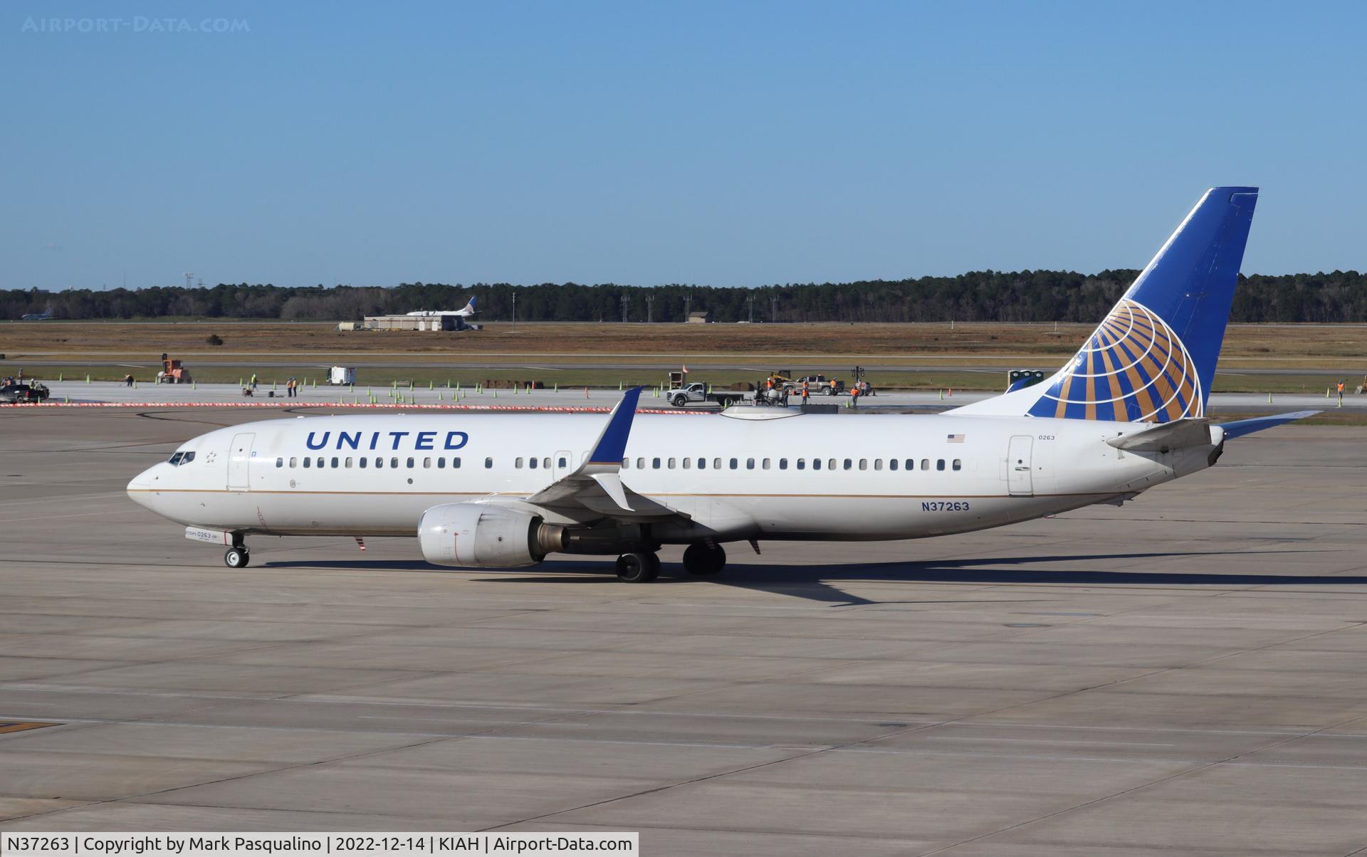 N37263, 2001 Boeing 737-824 C/N 31583, Boeing 737-824