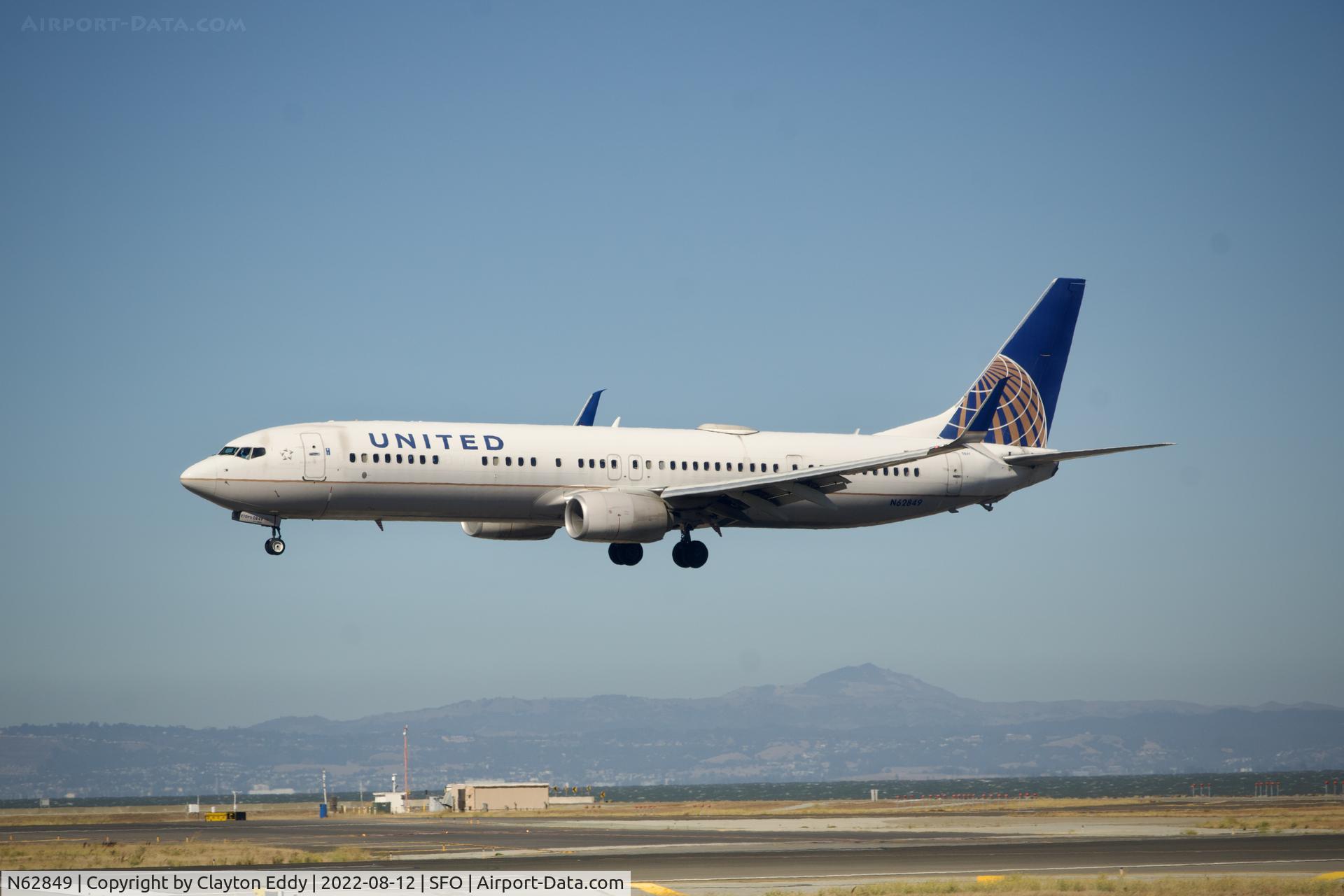 N62849, 2015 Boeing 737-924/ER C/N 42204, SFO 2022.