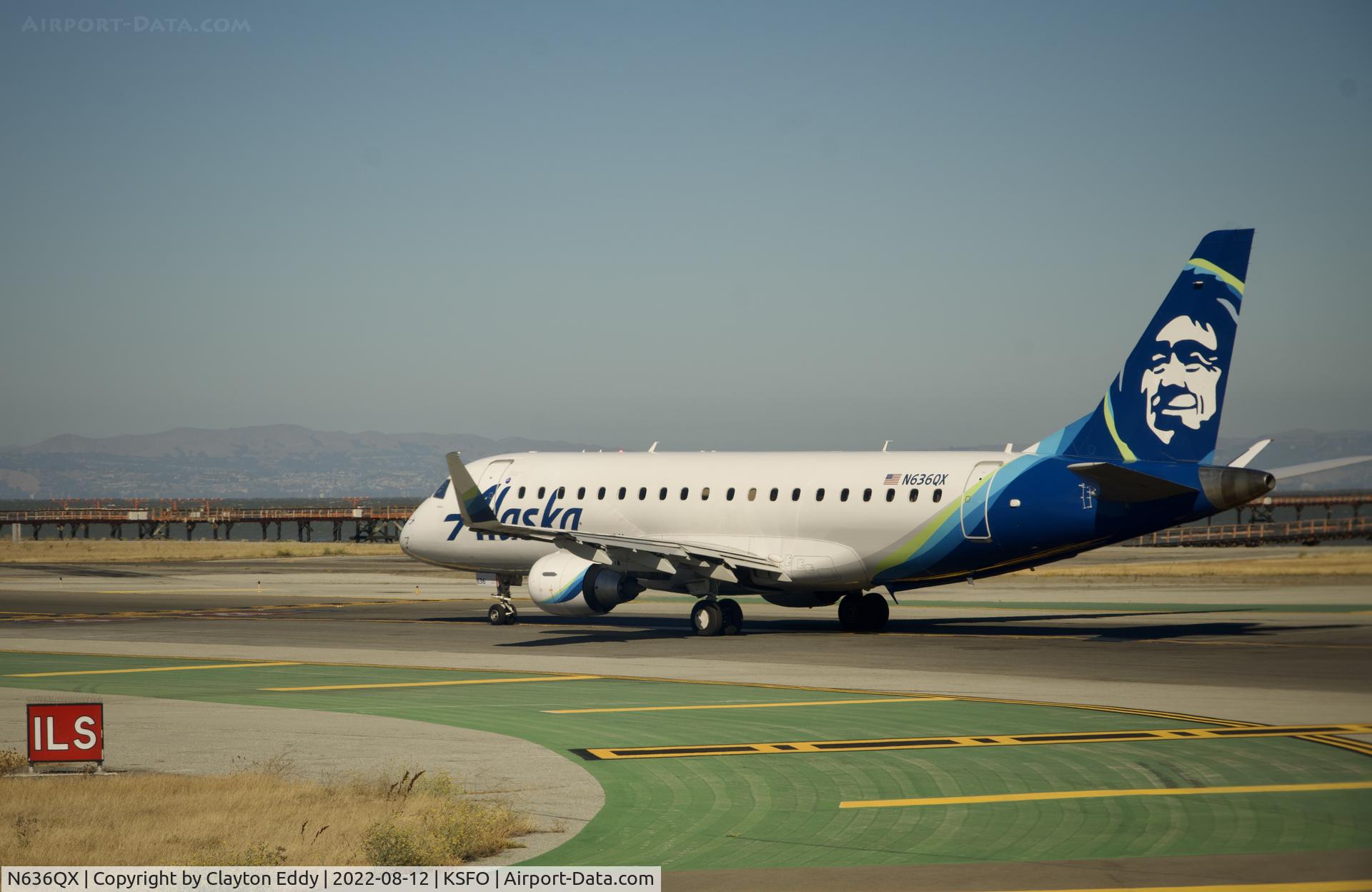 N636QX, 2018 Embraer ERJ-175 (ERJ-170-200LR) C/N 17000749, SFO 2022.