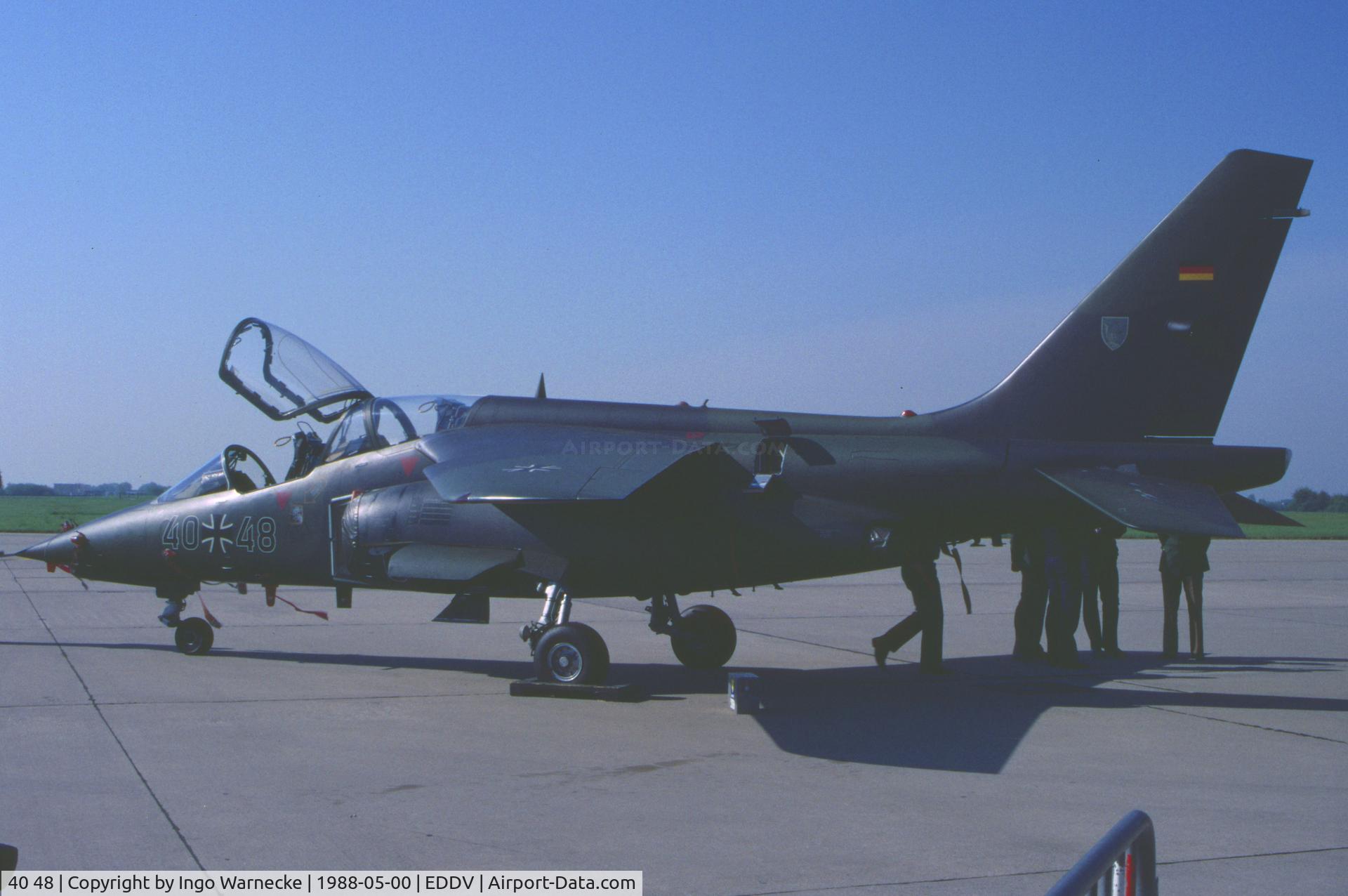 40 48, Dassault-Dornier Alpha Jet A C/N 0048, Dassault-Breguet/Dornier Alpha Jet A of the Luftwaffe (German Air Force) at the Internationale Luftfahrtausstellung ILA, Hannover 1988