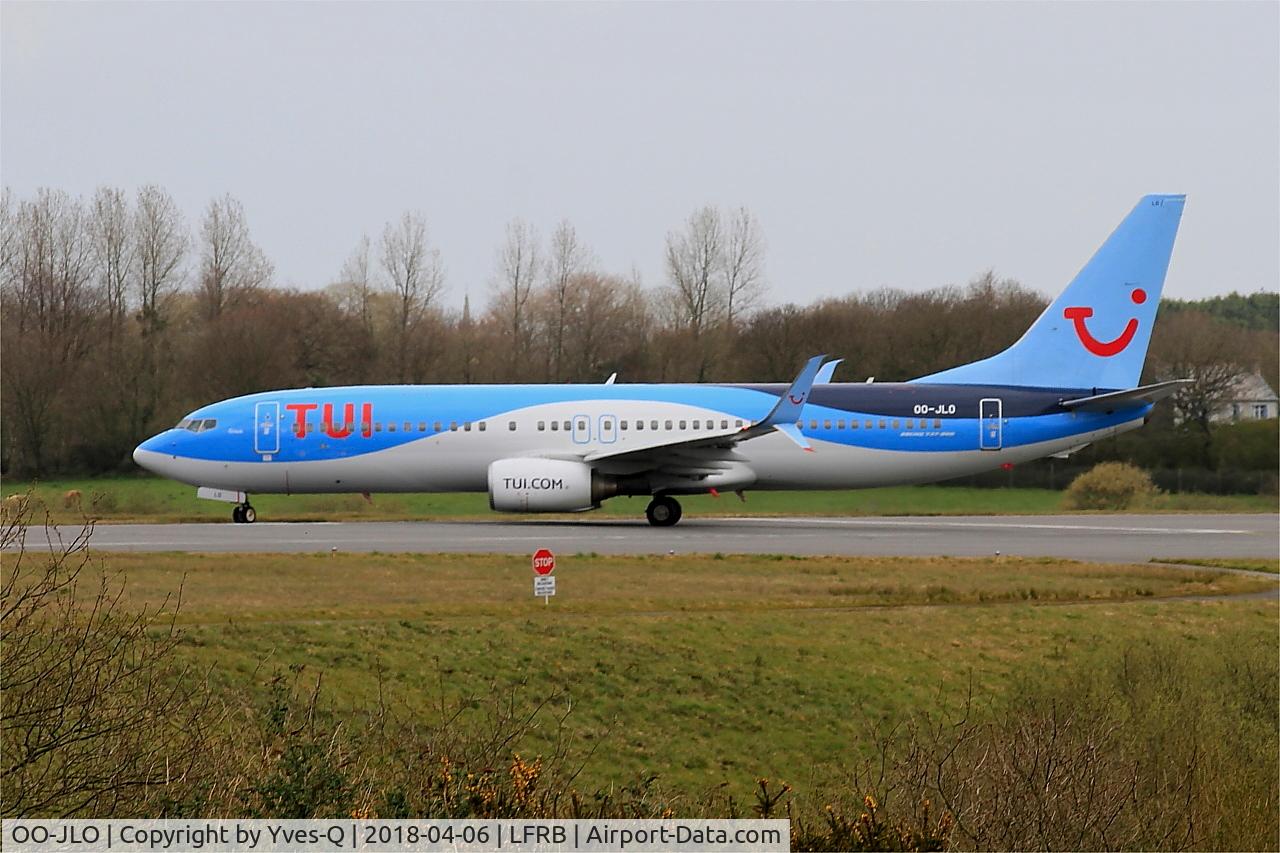 OO-JLO, 2007 Boeing 737-8K5 C/N 34692, Boeing 737-8K5, Lining up rwy 25L, Brest-Bretagne airport (LFRB-BES)