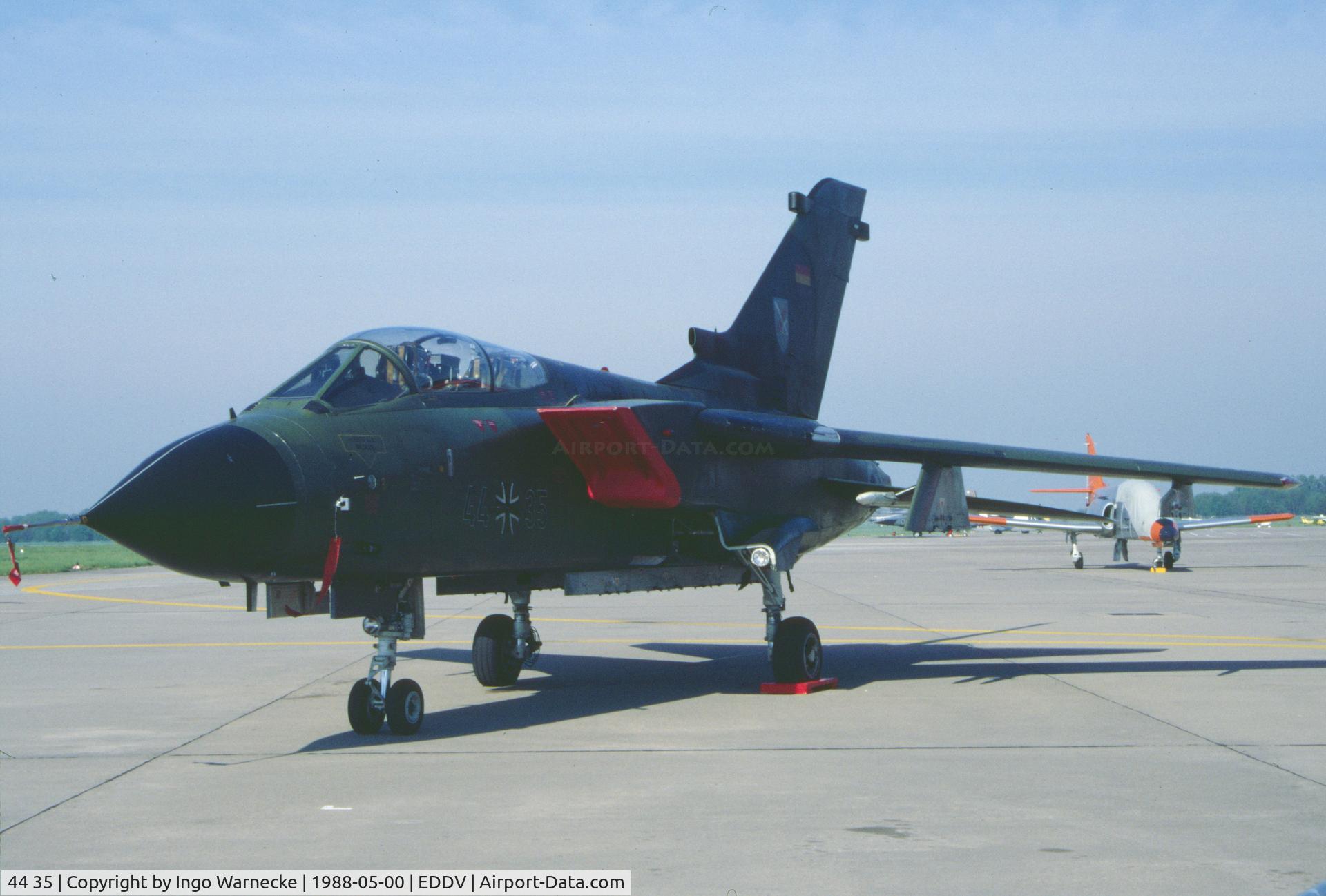 44 35, Panavia Tornado IDS C/N 343/GS096/4135, Panavia Tornado IDS of Luftwaffe (German Air Force) at the Internationale Luftfahrtausstellung ILA, Hannover 1988