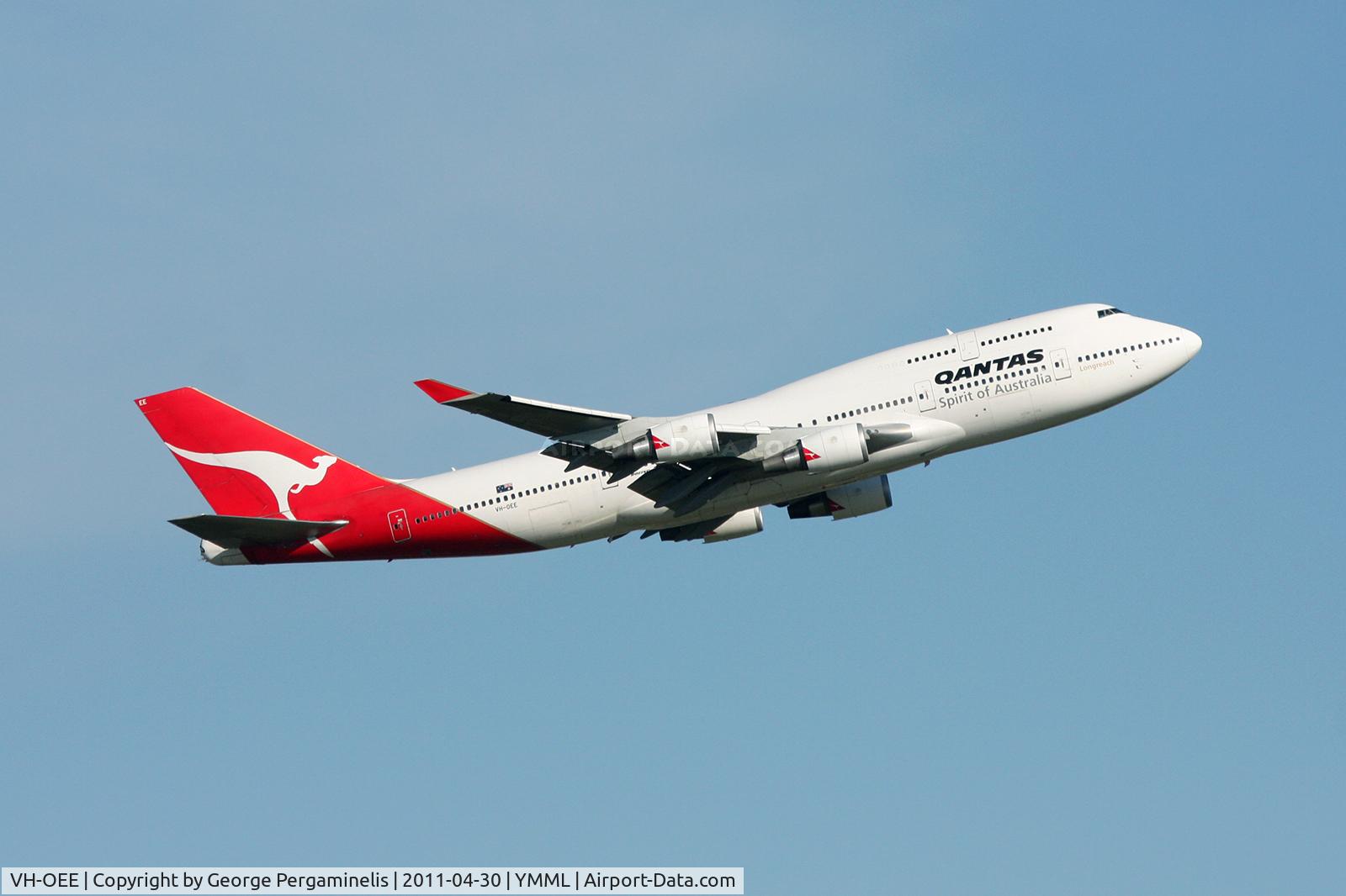 VH-OEE, 2002 Boeing 747-438/ER C/N 32909, Departing runway 34.
