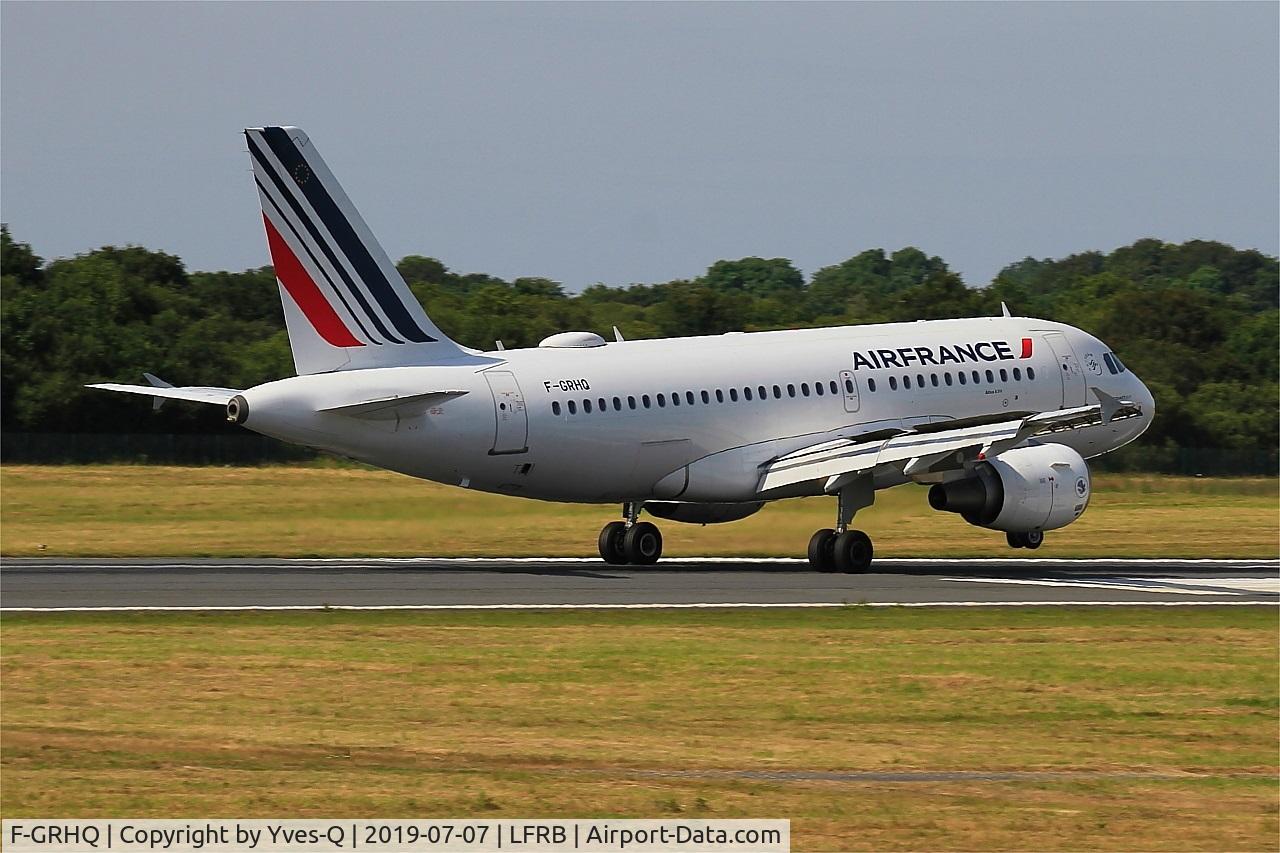 F-GRHQ, 2000 Airbus A319-111 C/N 1404, Airbus A319-111, Landing rwy 07R, Brest-Bretagne airport (LFRB-BES)
