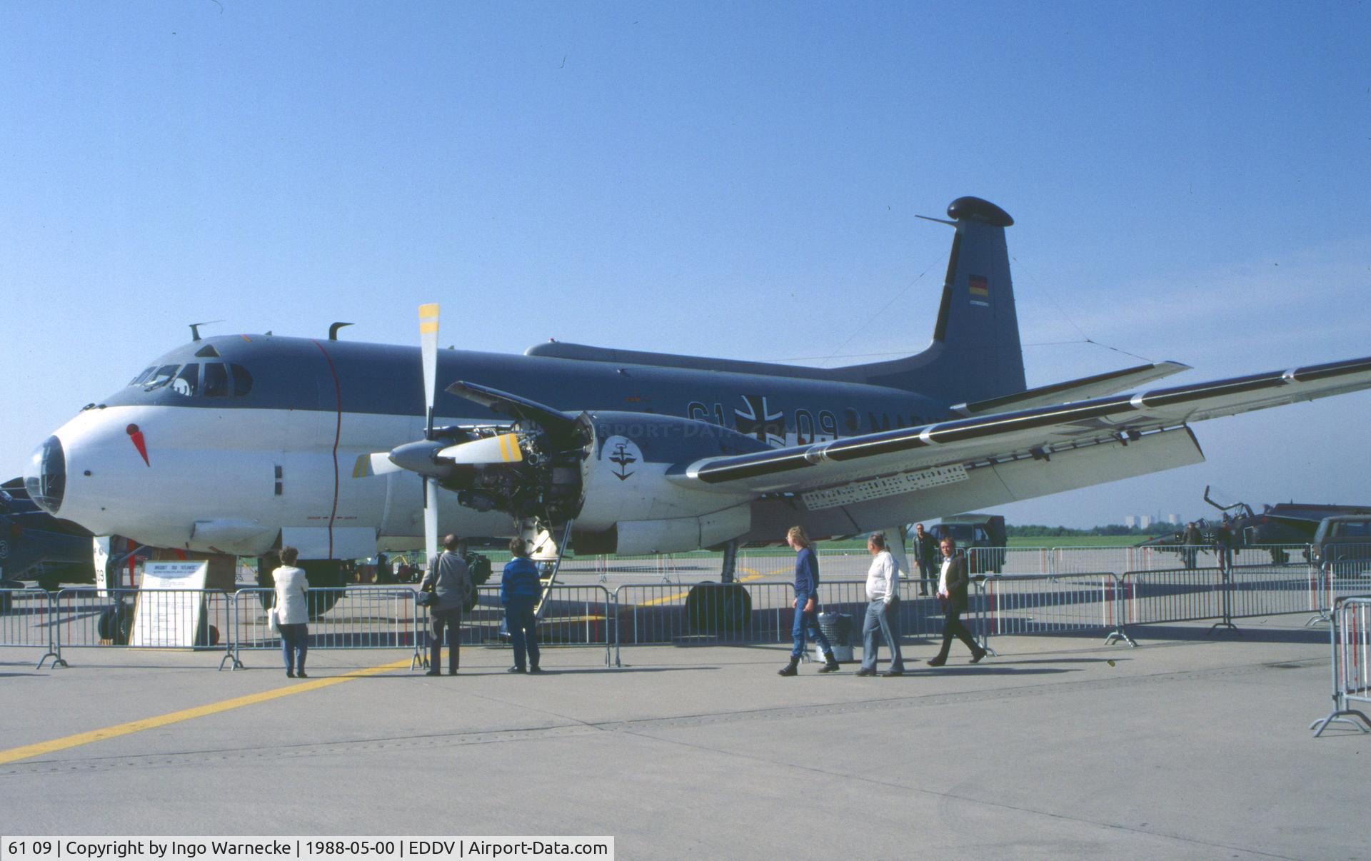 61 09, Breguet 1150 Atlantic C/N 18, Breguet Br.1150 Atlantic of the Marineflieger (German Navy) at the Internationale Luftfahrtausstellung ILA, Hannover 1988