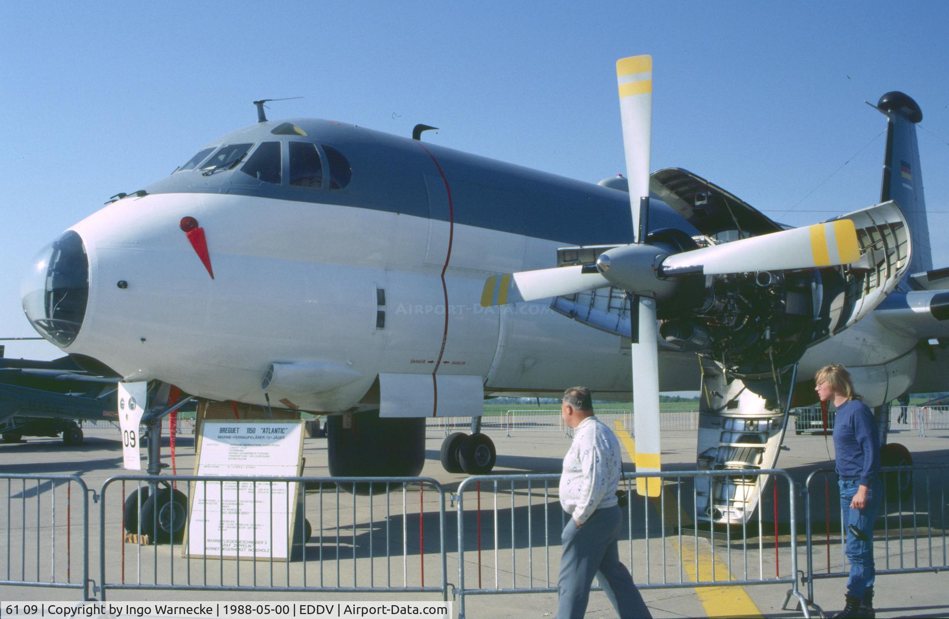 61 09, Breguet 1150 Atlantic C/N 18, Breguet Br.1150 Atlantic of the Marineflieger (German Navy) at the Internationale Luftfahrtausstellung ILA, Hannover 1988