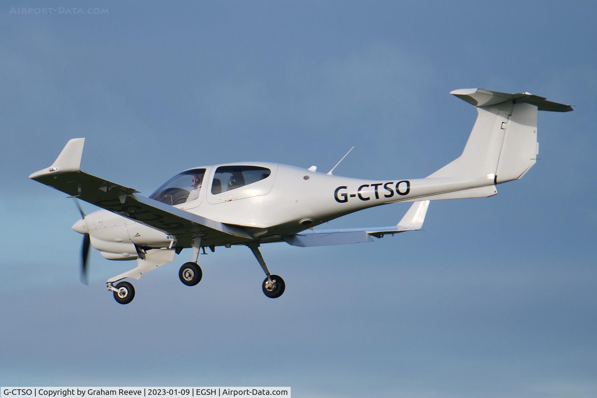 G-CTSO, 2014 Diamond DA-40NG Diamond Star C/N 40.N188, Landing at Norwich.
