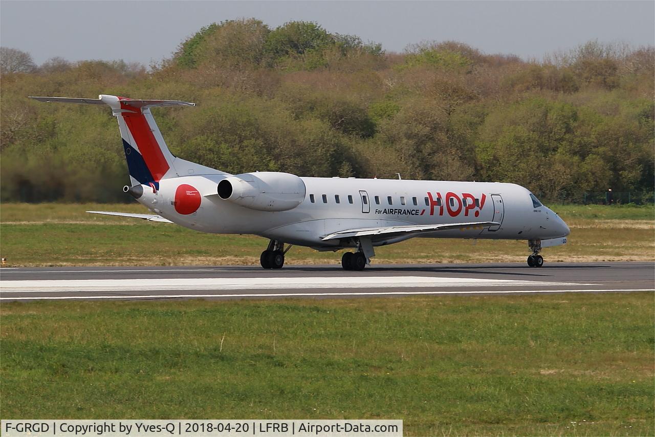 F-GRGD, 1998 Embraer EMB-145EU (ERJ-145EU) C/N 145043, Embraer ERJ-145EU, Take off run rwy 07R, Brest-Bretagne airport (LFRB-BES)