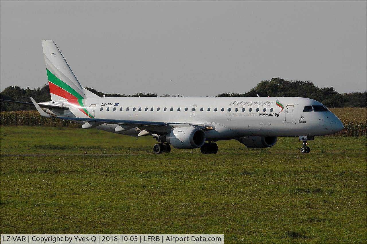 LZ-VAR, 2012 Embraer 190AR (ERJ-190-100IGW) C/N 19000496, Embraer 190AR, Taxiing rwy 25L, Brest-Guipavas Airport (LFRB-BES)